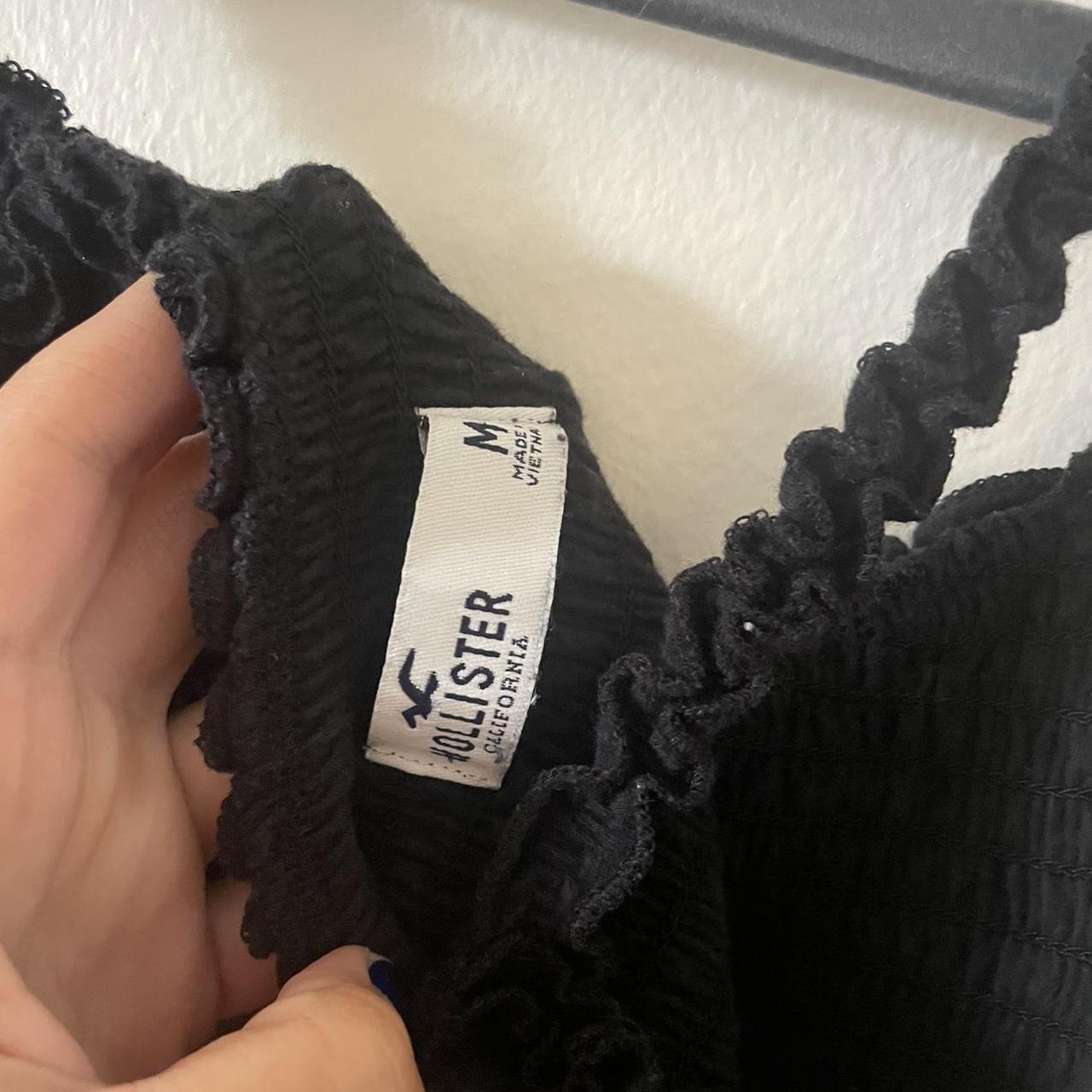 Hollister basic! Message me to adjust price!🫶🏼🛍 Depop