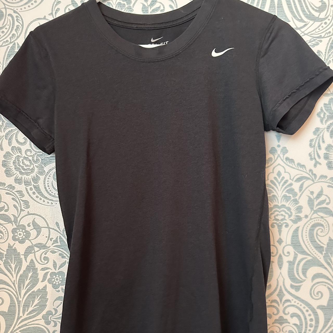 Black Dry Fit Nike shirt - Depop