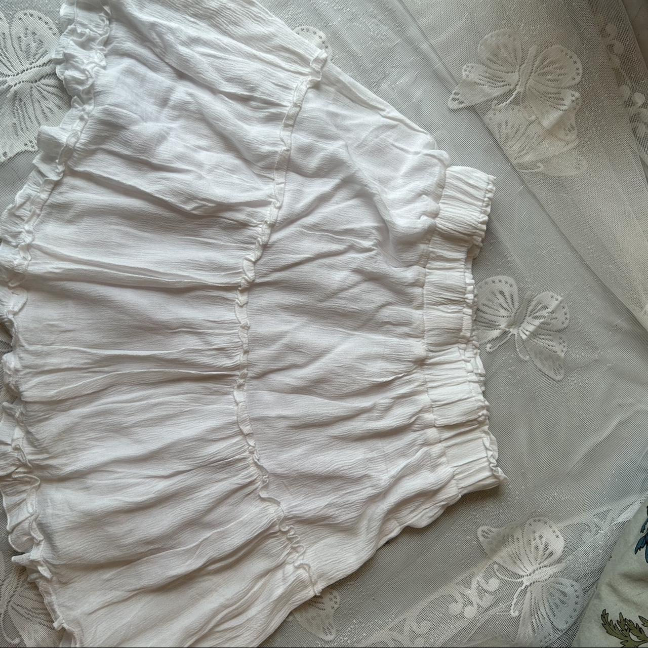 Just Quella white skirt US 02 size Fits size xss... Depop