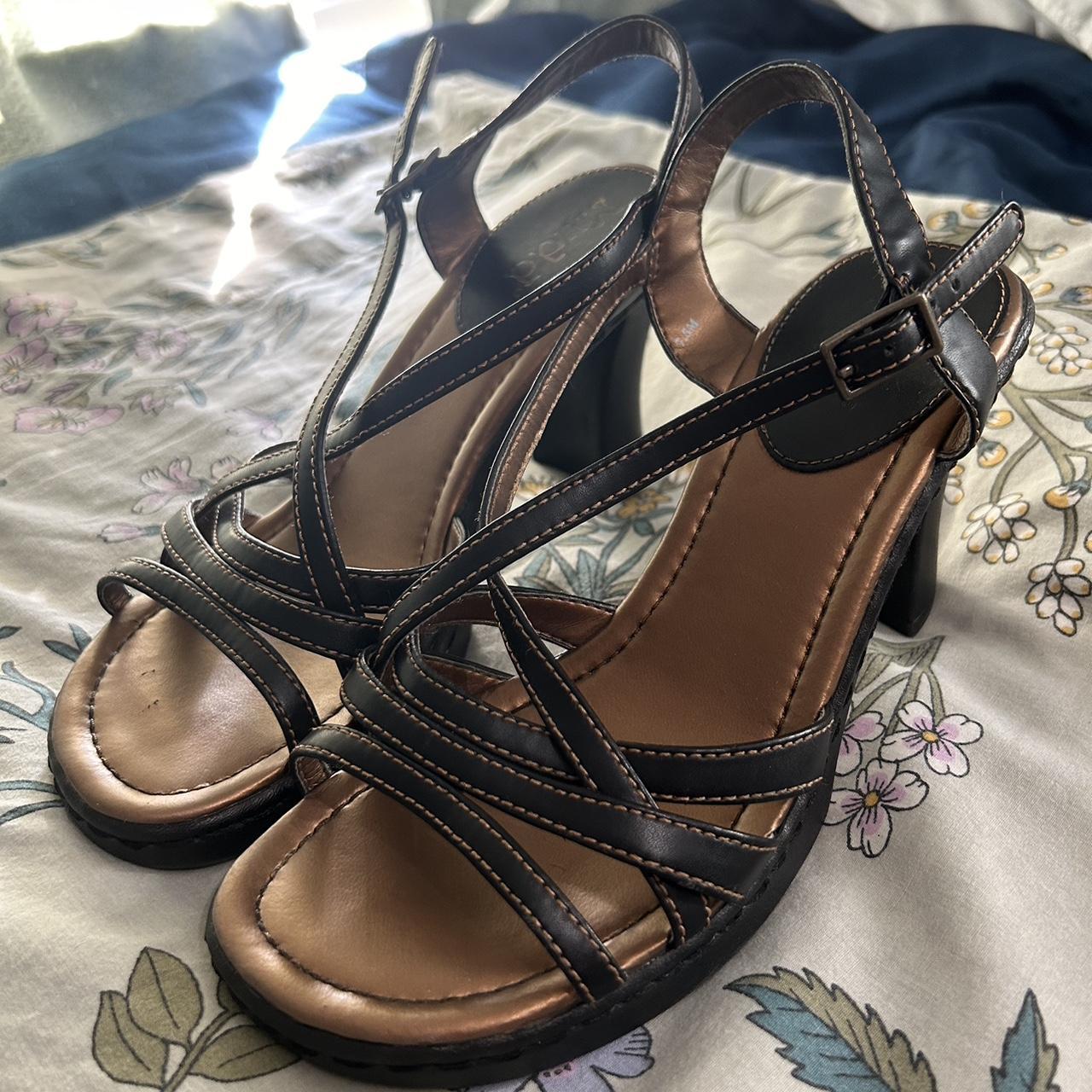 Mudd best sale shoes sandals