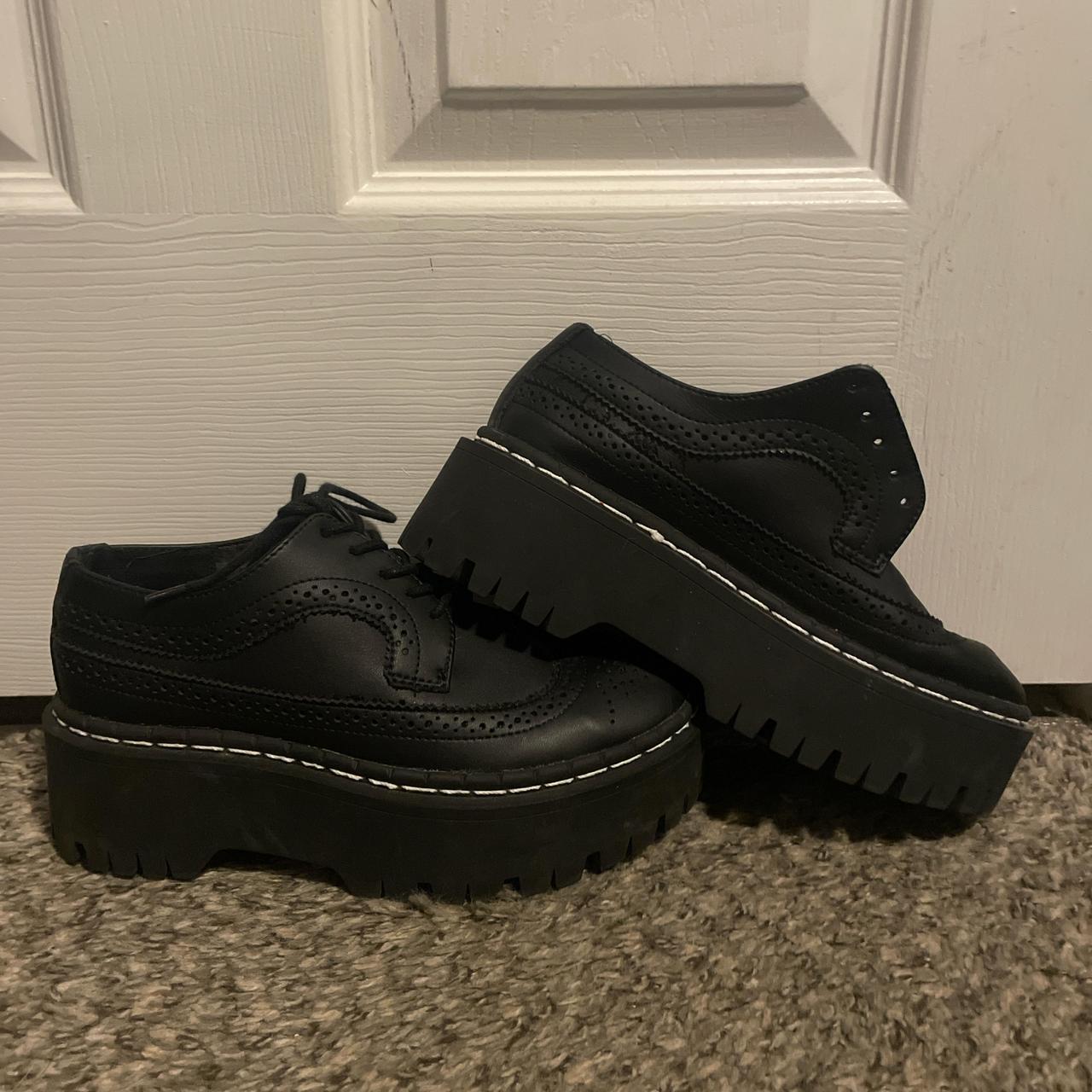 Platforms is missing one shoe lace - Depop