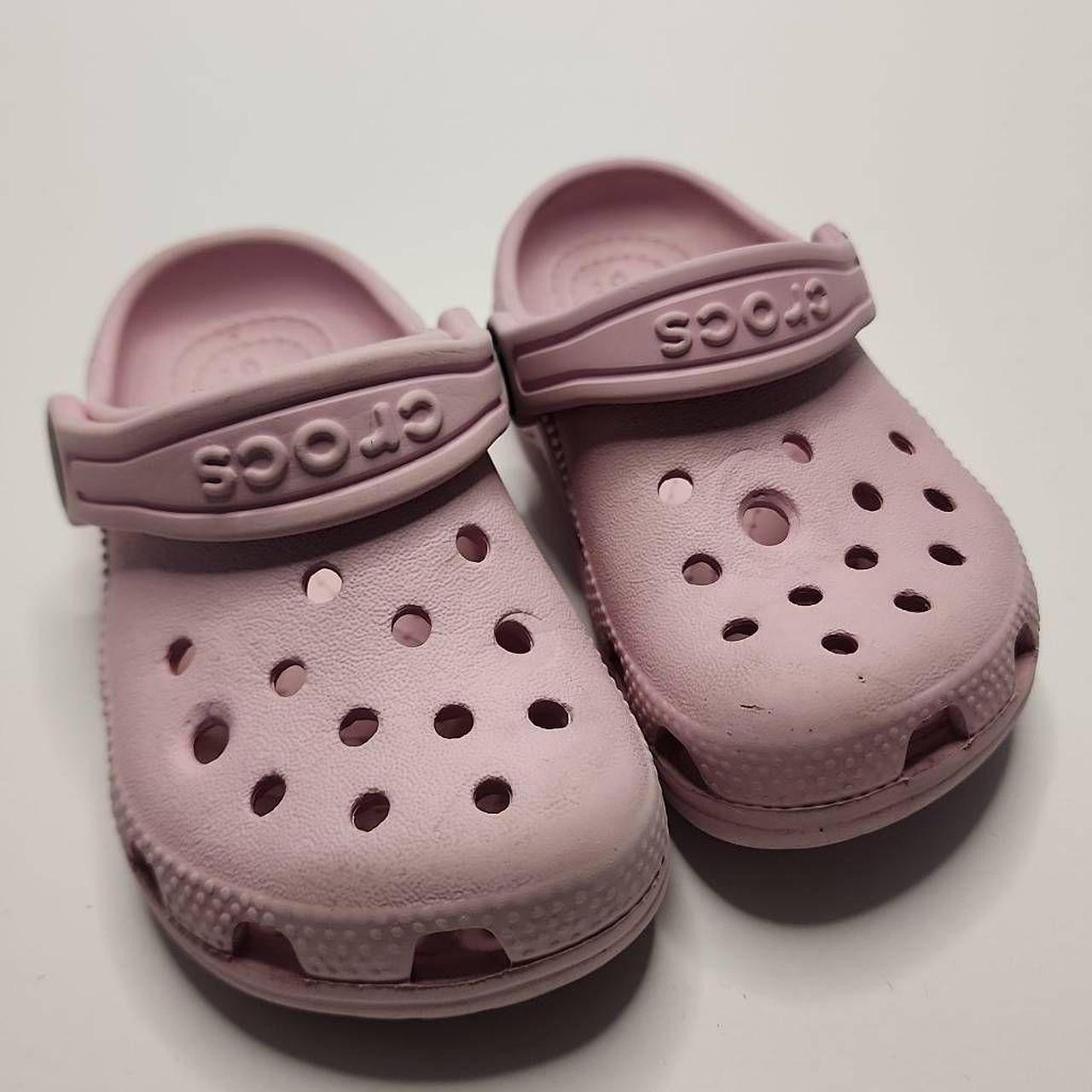 Barely pink best sale crocs size 7