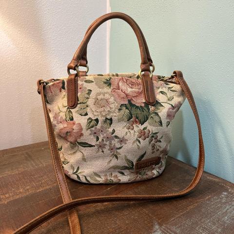 Rosetti | Bags | Nwt Rossetti Butterfly Floral Crossbody Handbag Purse |  Poshmark