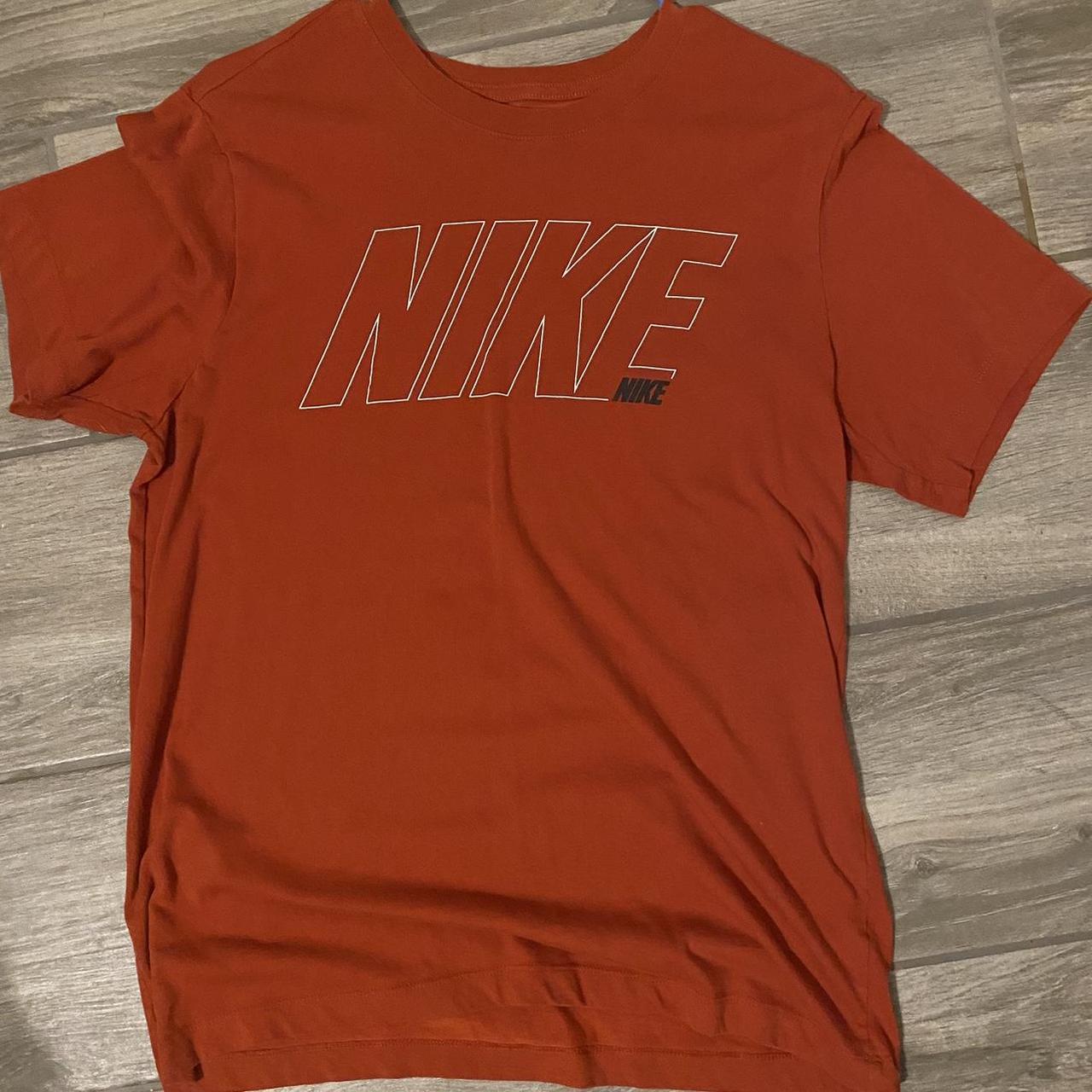 Burnt orange Nike tee Medium Dri fit Open to