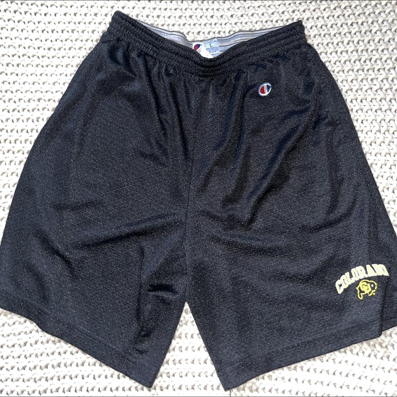 Champion Men's Black Shorts Depop