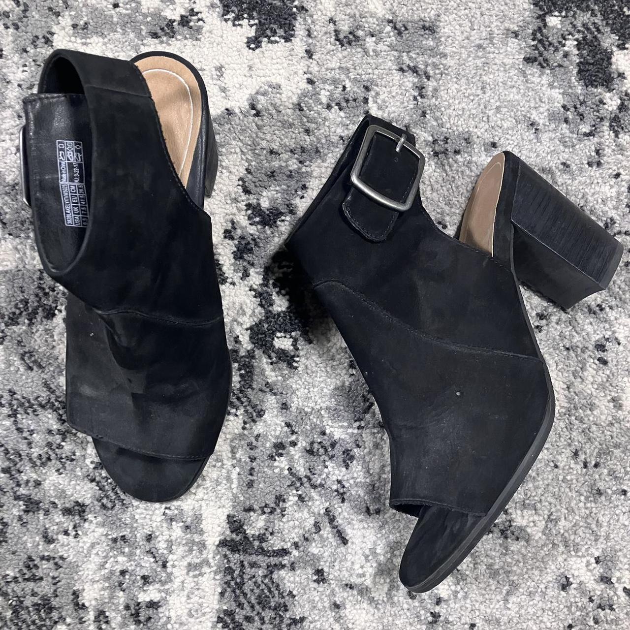 Vionic best sale black heels