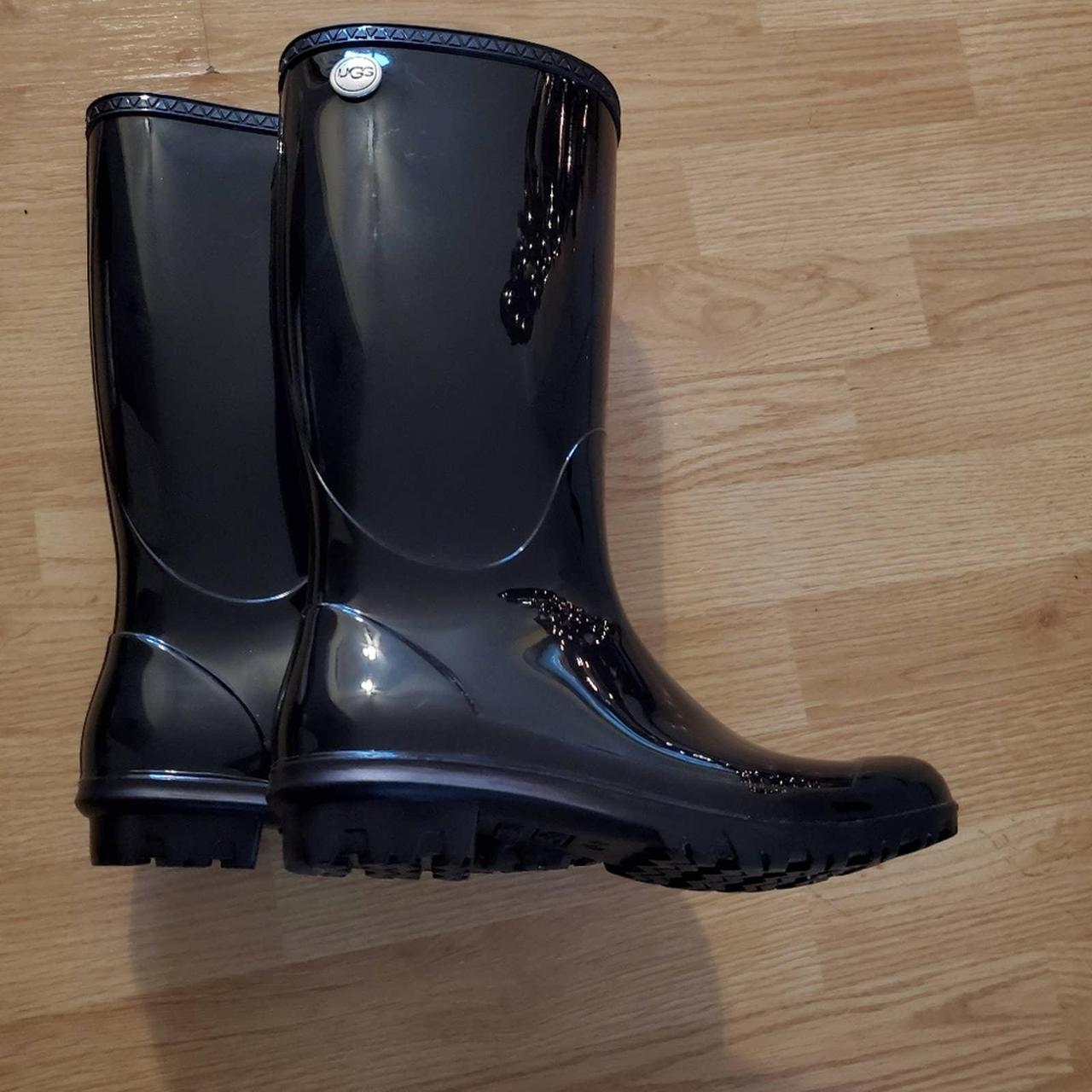 Ugs rain boots hotsell