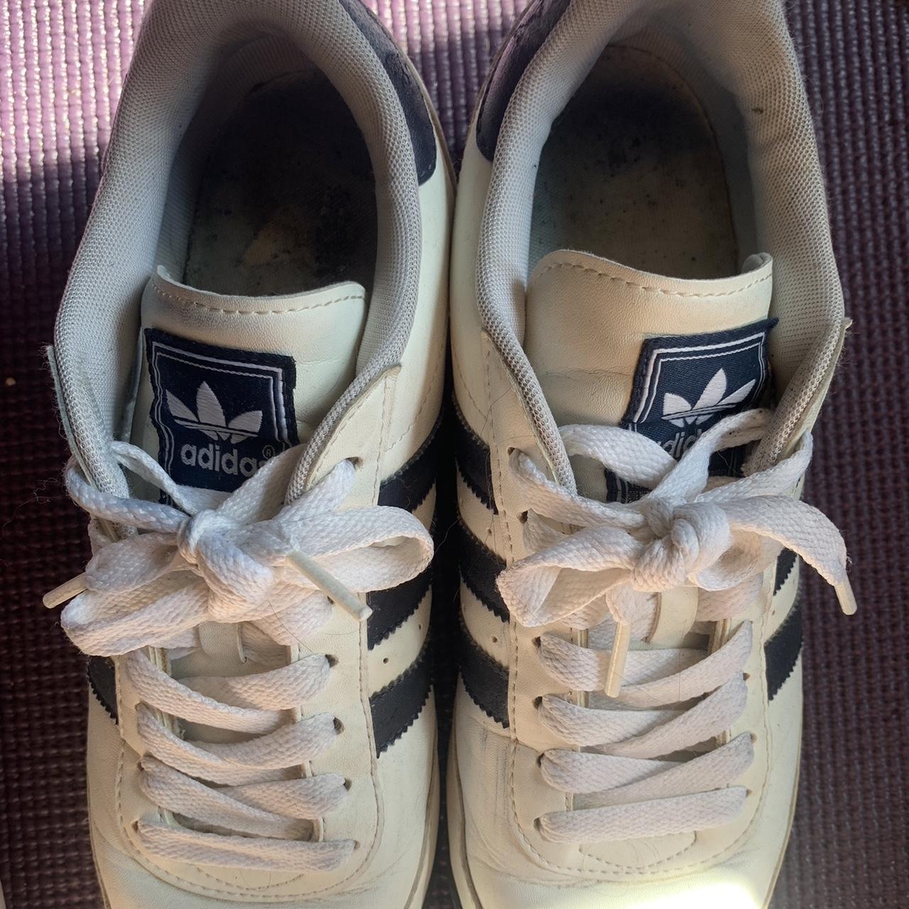 Adidas Men's Navy and White Trainers (2)