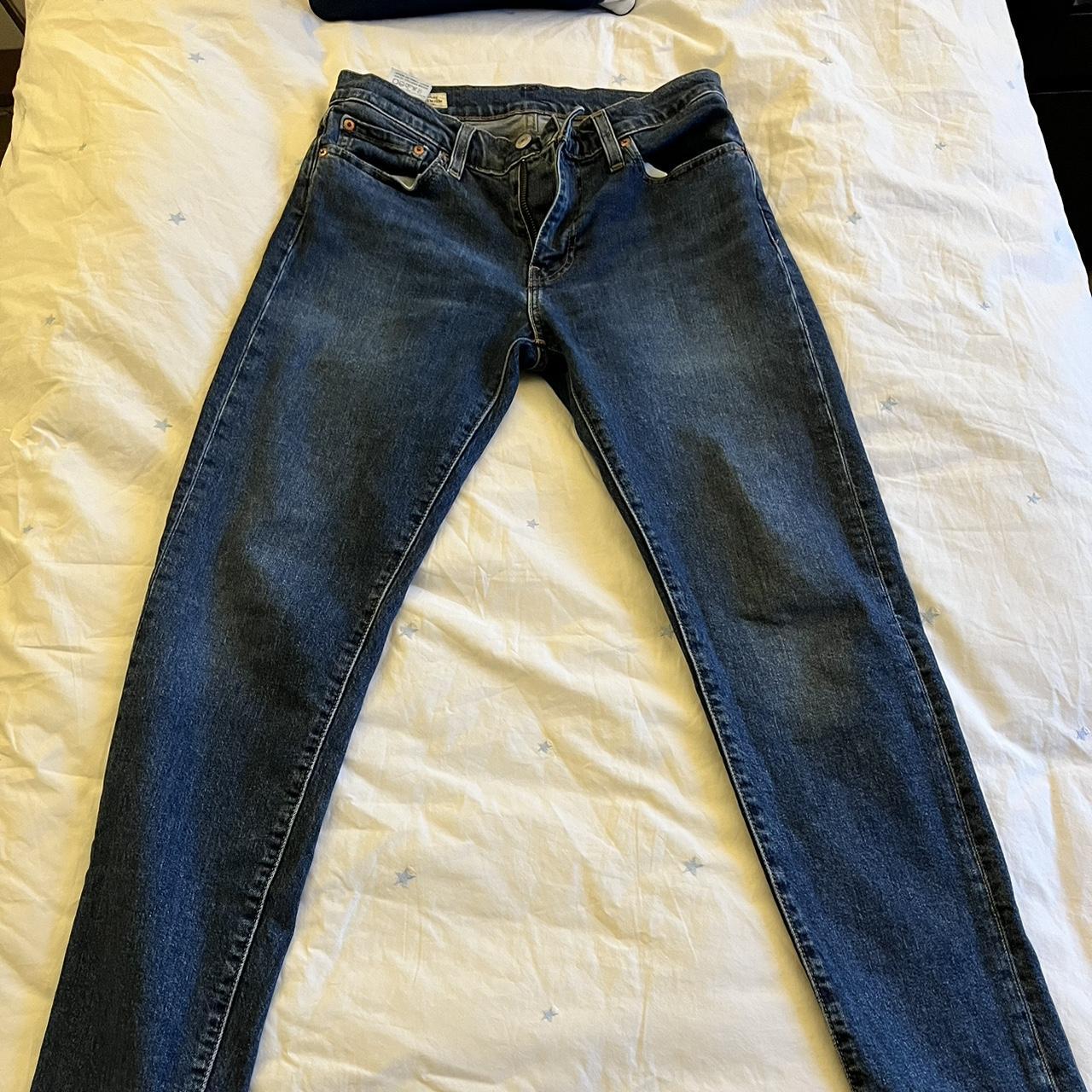 Levi 512 Jeans W29 L32 - Depop
