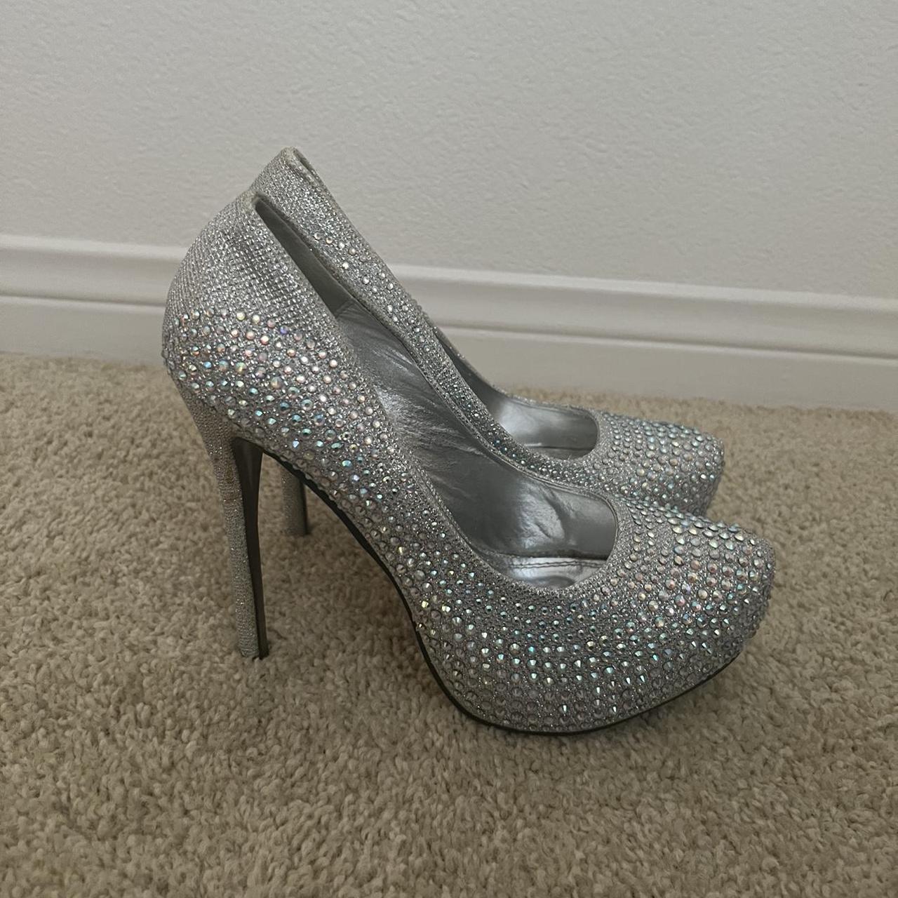 Cherie Amie Women's Courts
