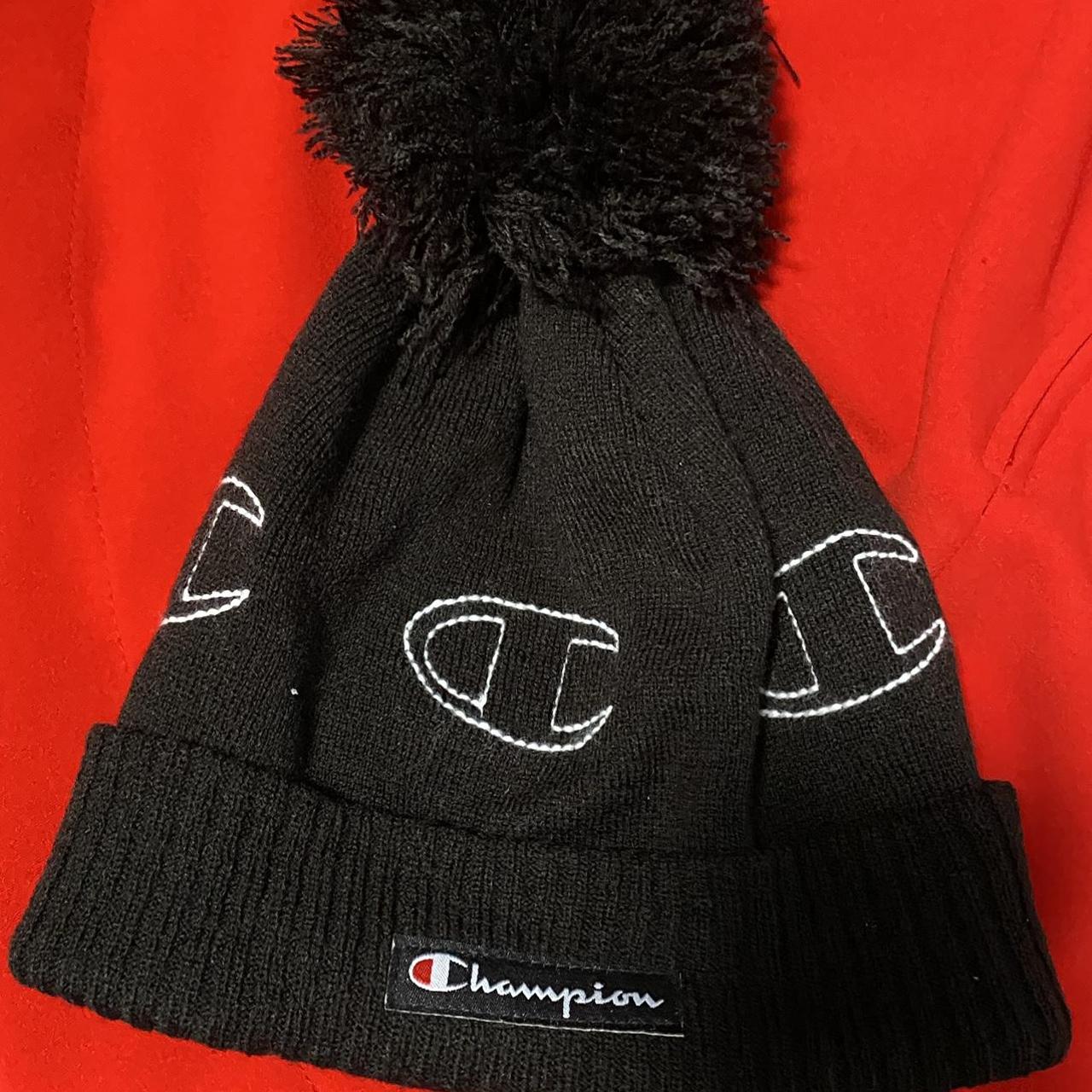 Champion pom cheap pom beanie