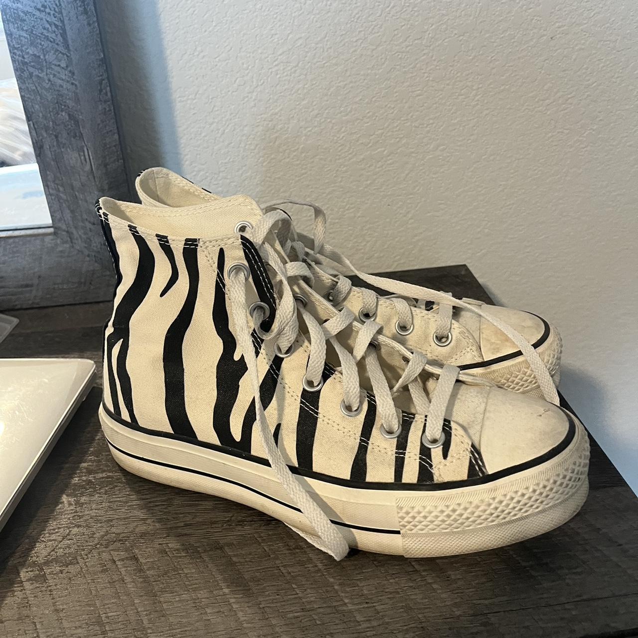 Converse zebra clearance