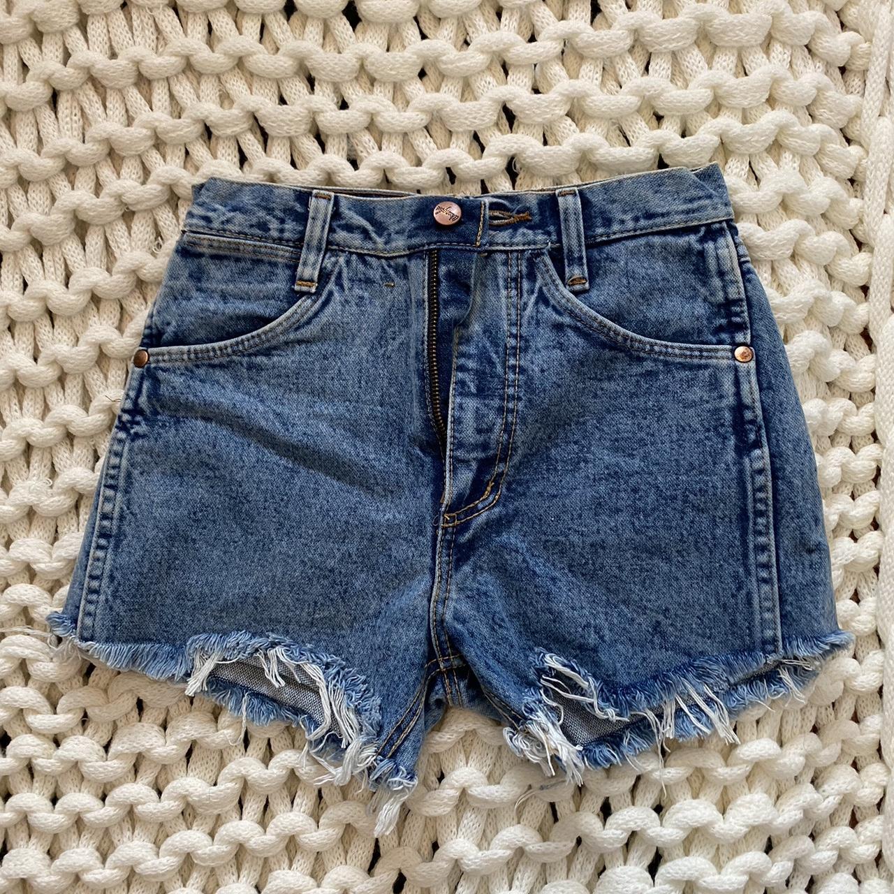 Wrangler short jeans shorts - Depop