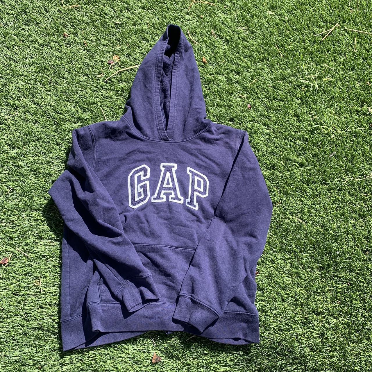 Gap Women's Hoodie Depop