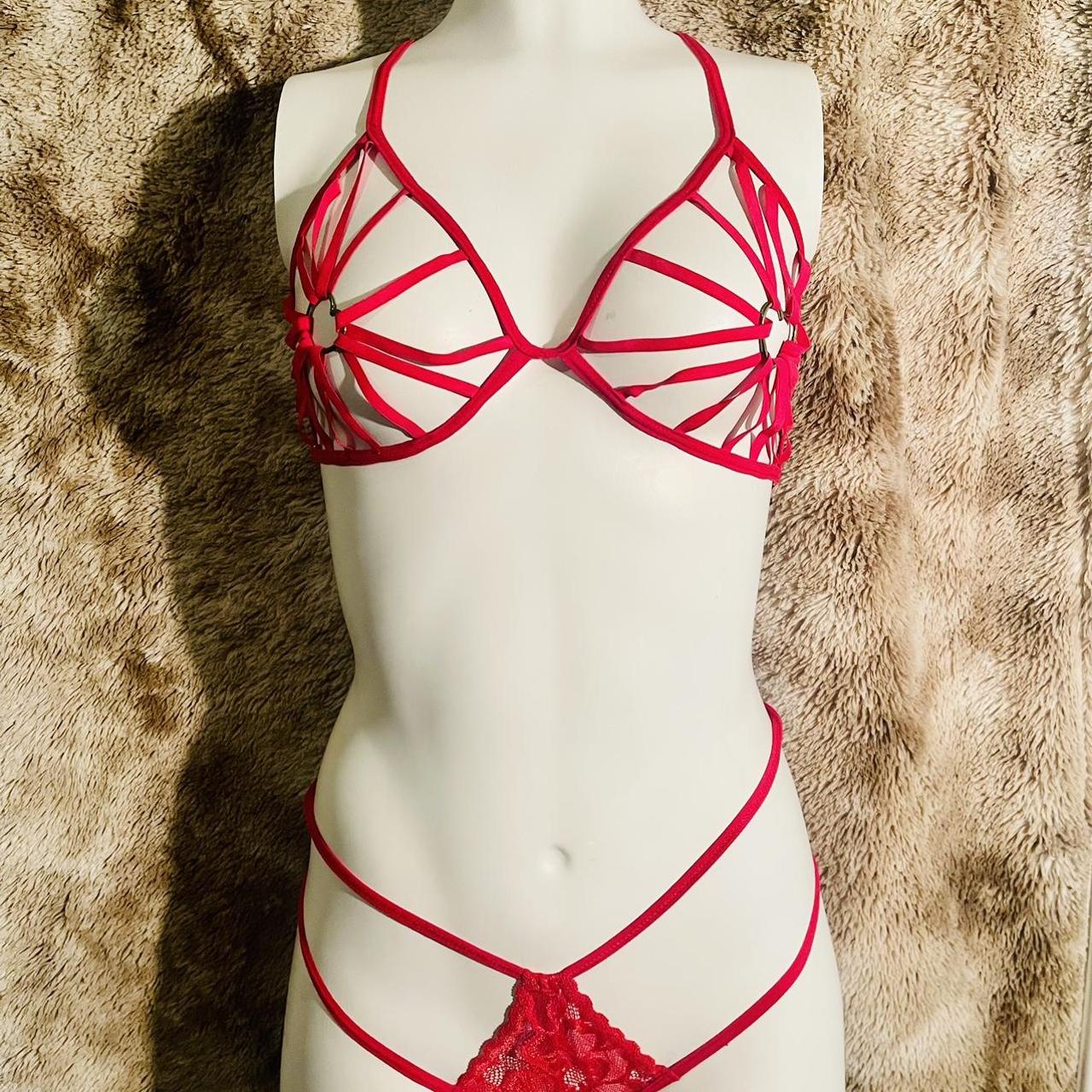 NWOT Sexy Heart Strappy Underwire Bra & Thong Set