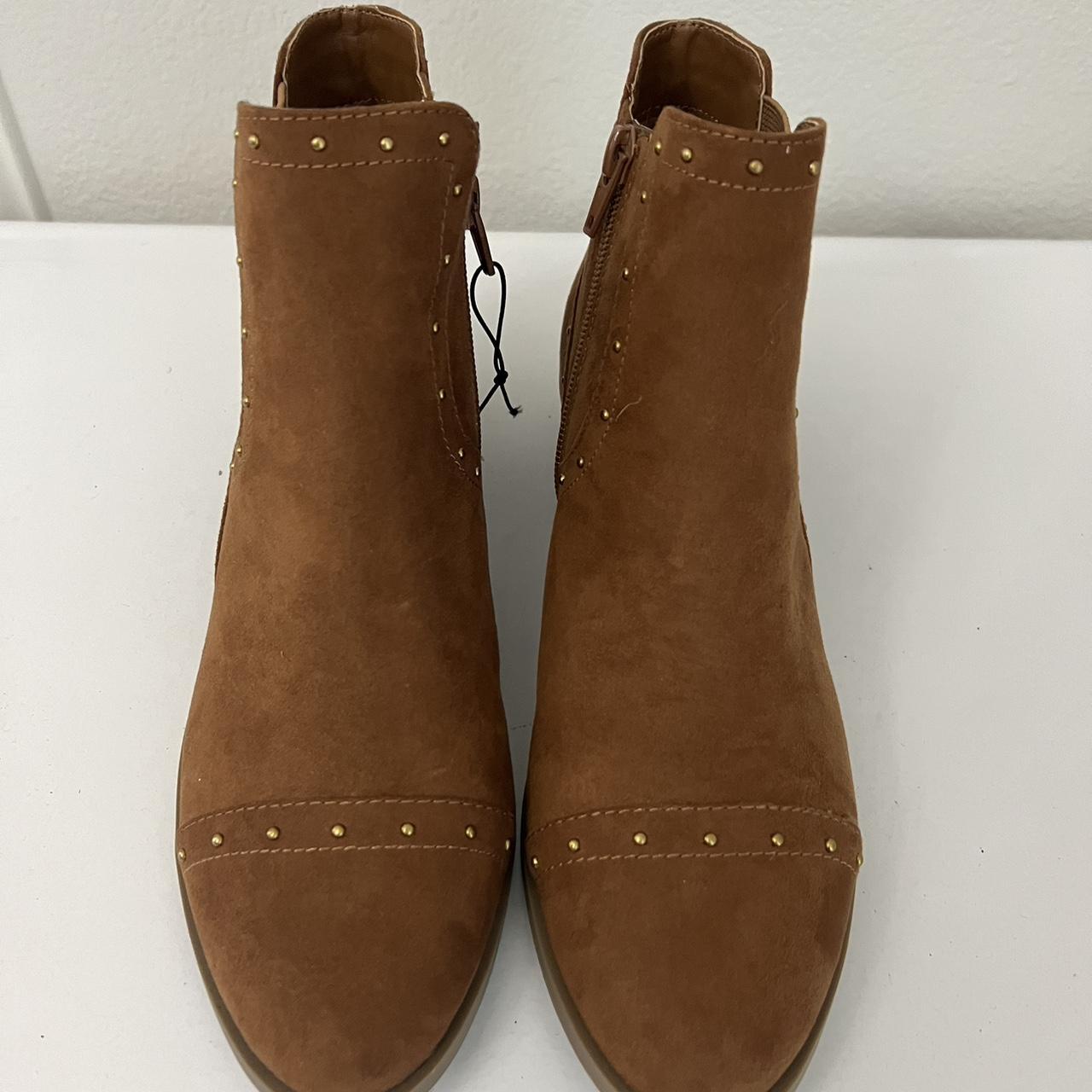 Liz claiborne hot sale suede boots