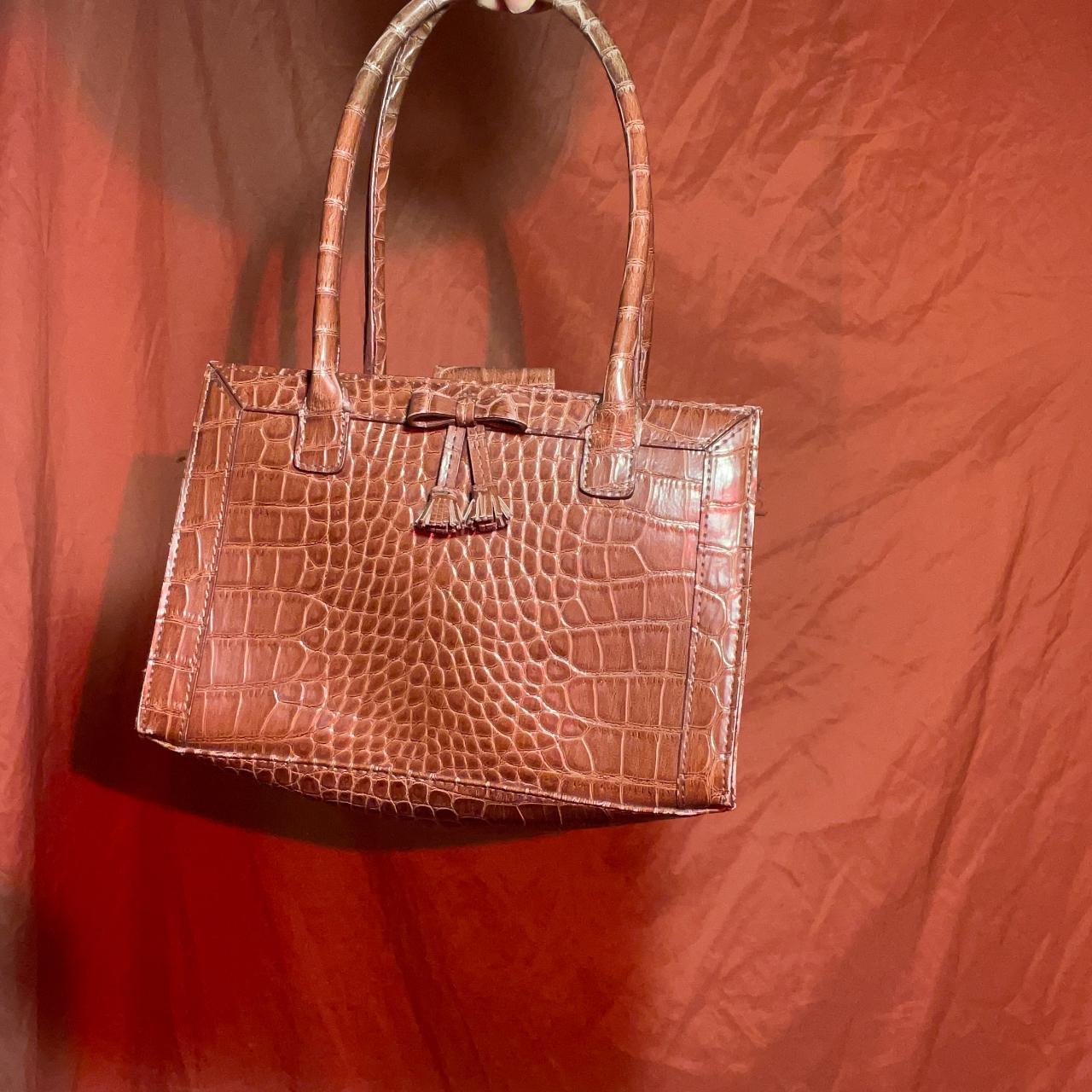 Shop the Latest LIZ CLAIBORNE Handbags in the Philippines in August 2023