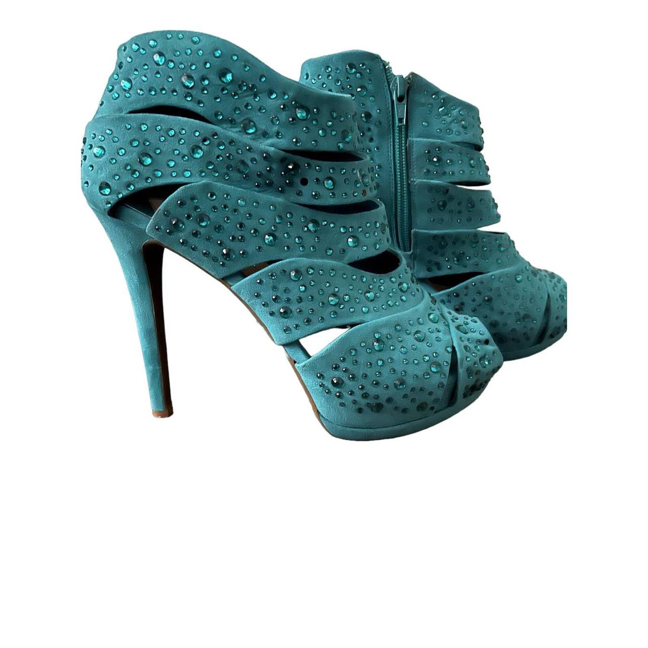 Gianni bini hot sale suede heels