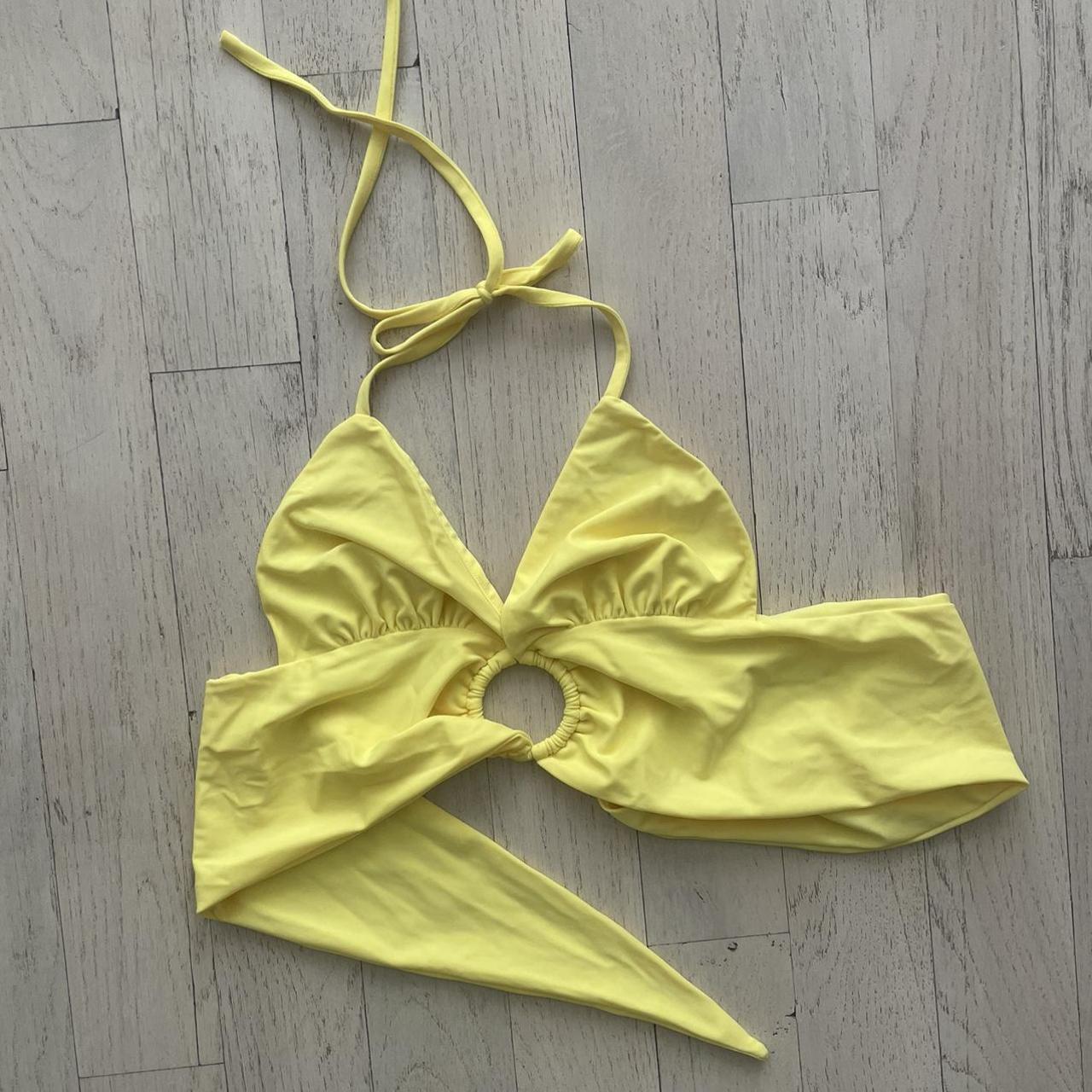 I.AM.GIA Women's Yellow Crop-top | Depop