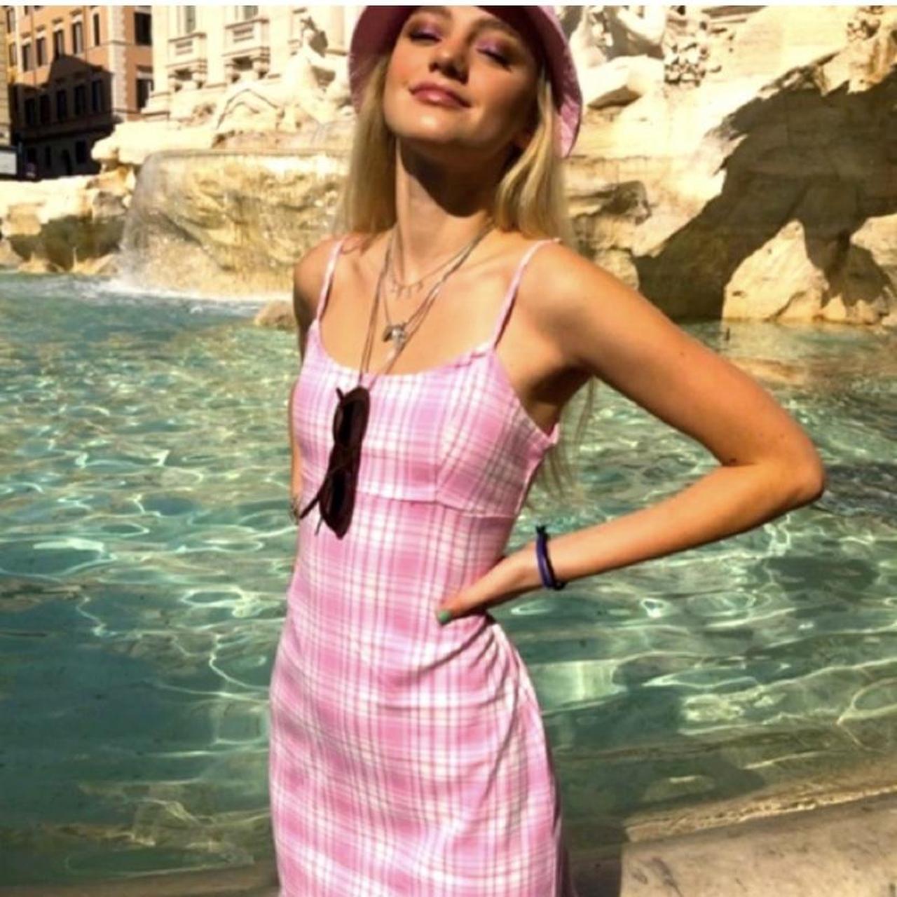 Brandy melville 2025 pink dress