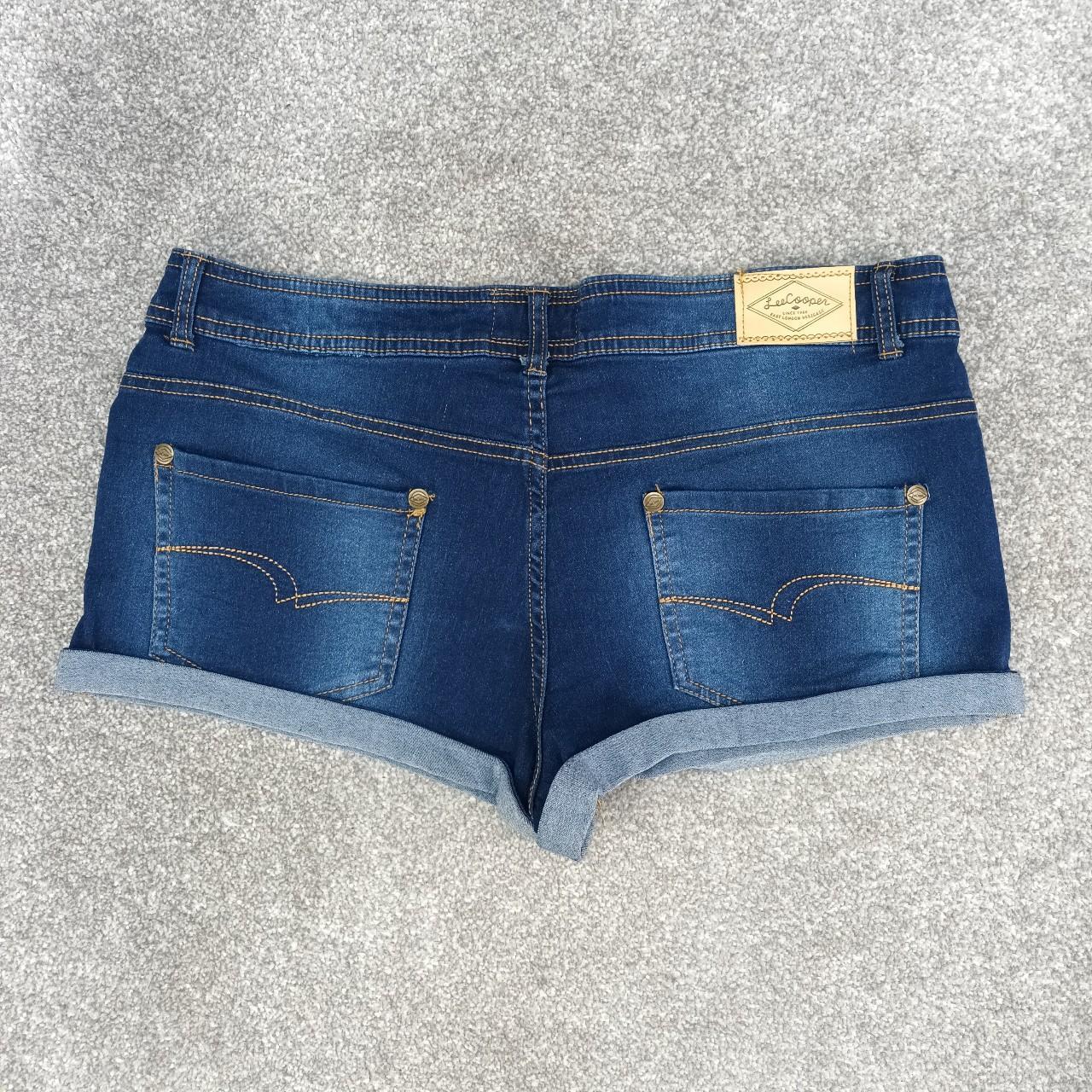 Lee Women's Blue Shorts | Depop