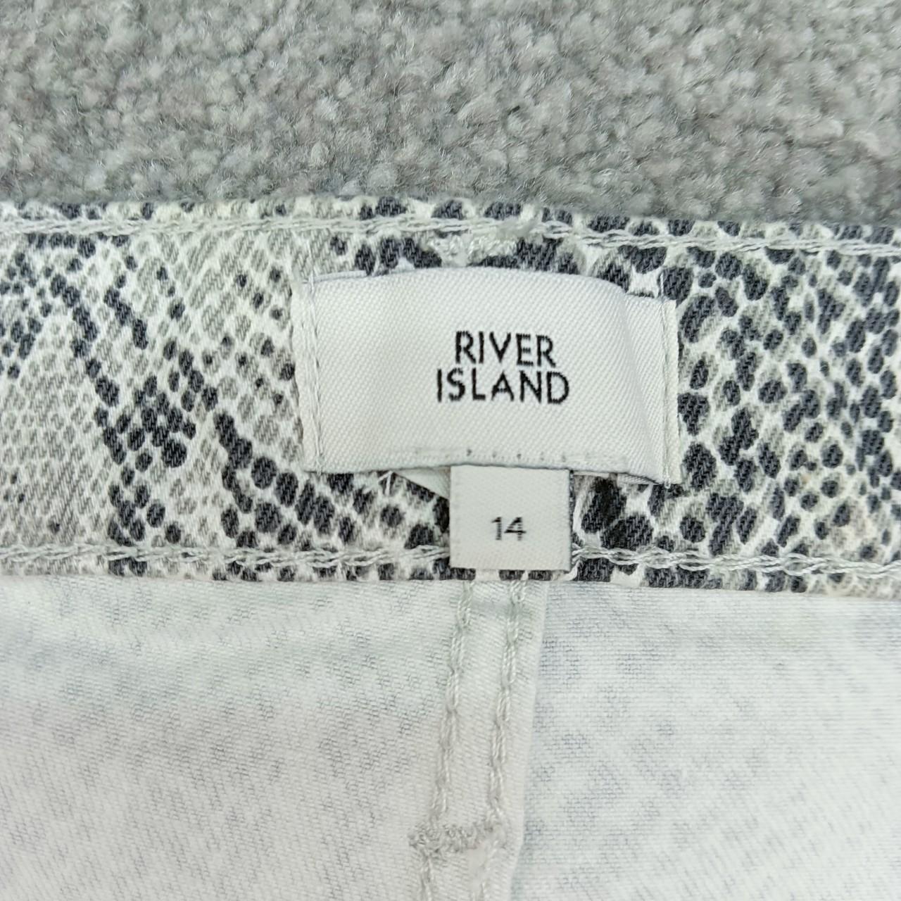 River Island Women's Grey and Black Jeans | Depop