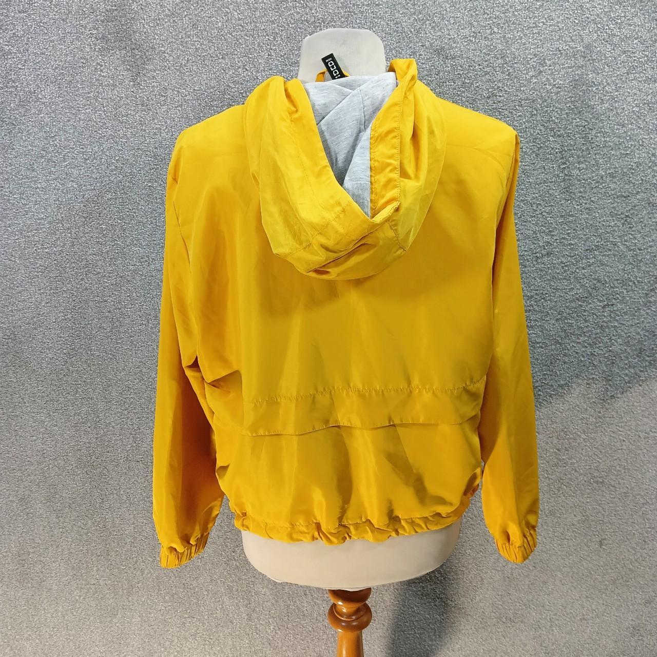 H&M YELLOW RAINCOAT JACKET LIGHTWEIGHT COAT BUTTON... Depop