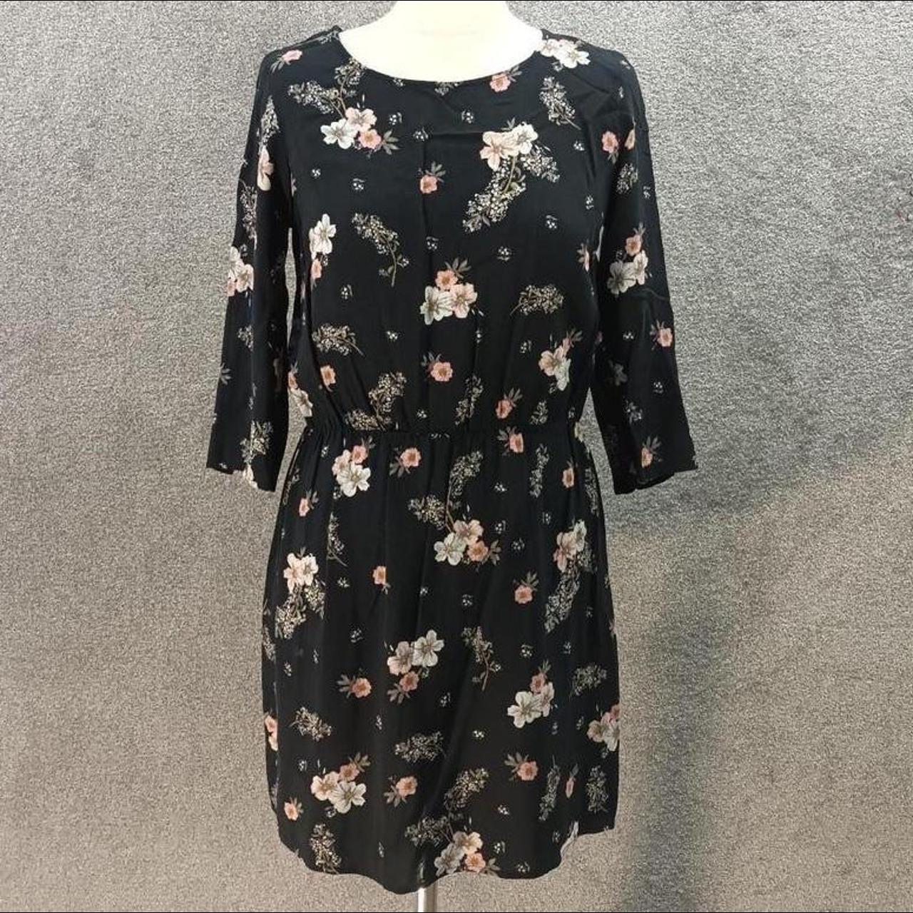 H&M BLACK FLORAL MIDI DRESS 100% VISCOSE LONG SLEEVE... - Depop