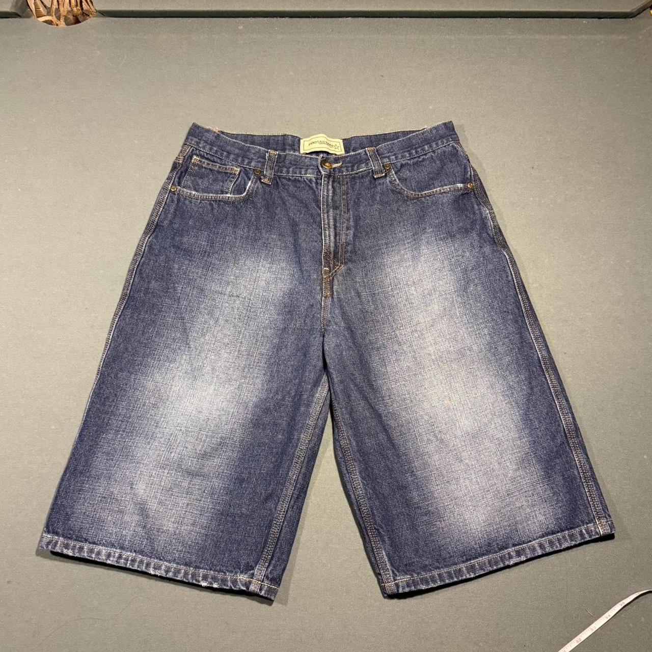item listed by ayrton_