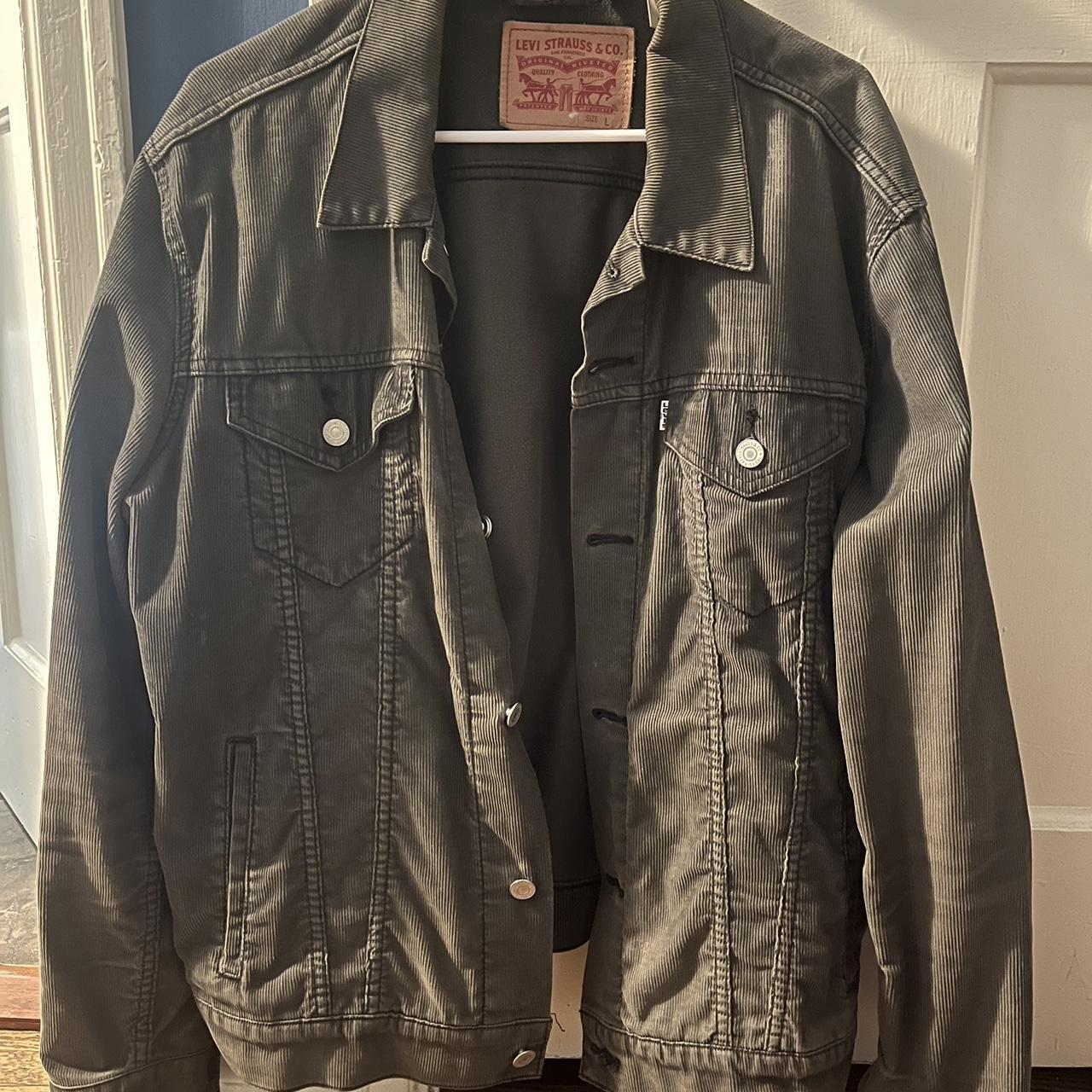 2000s Levi’s corduroy jacket Size large has a great... - Depop