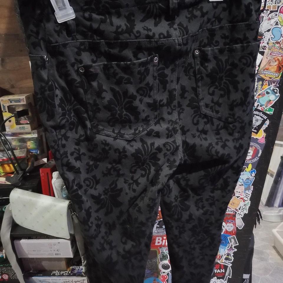 Womans leggings with gothic skull pattern. Tight - Depop