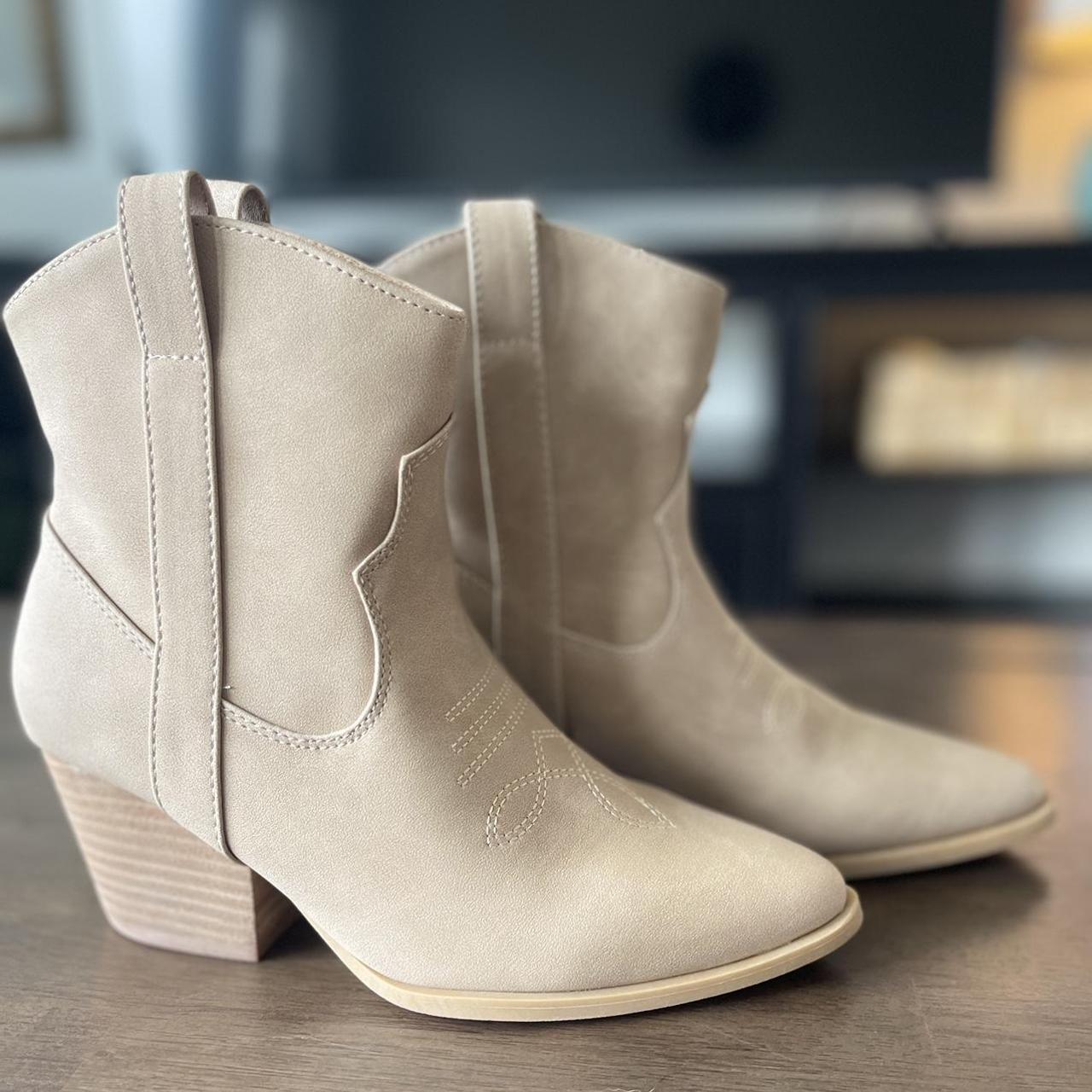 Rachael Zoe ankle cowboy boots Depop