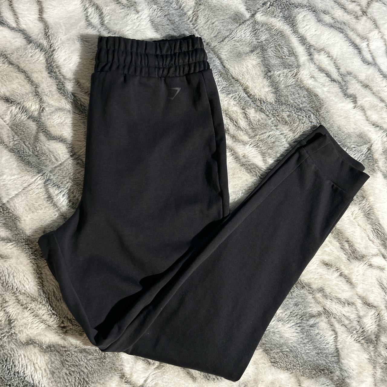 Gymshark Women's Black Joggerstracksuits Depop