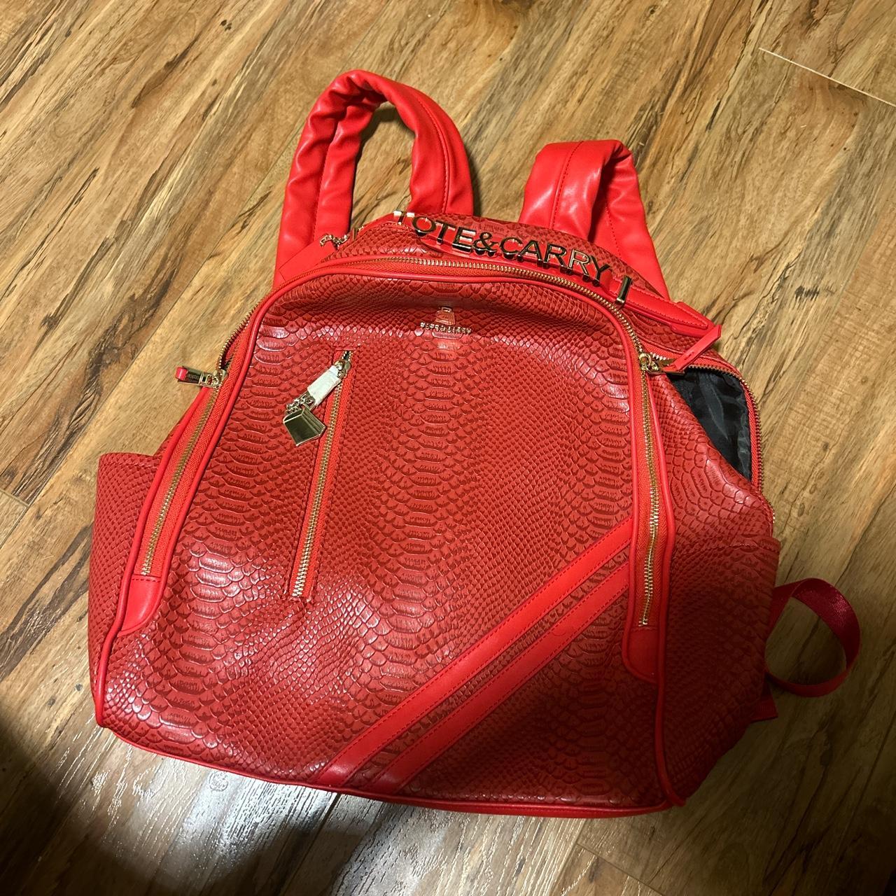 red tote n carry bag never used but it’s fashion Depop