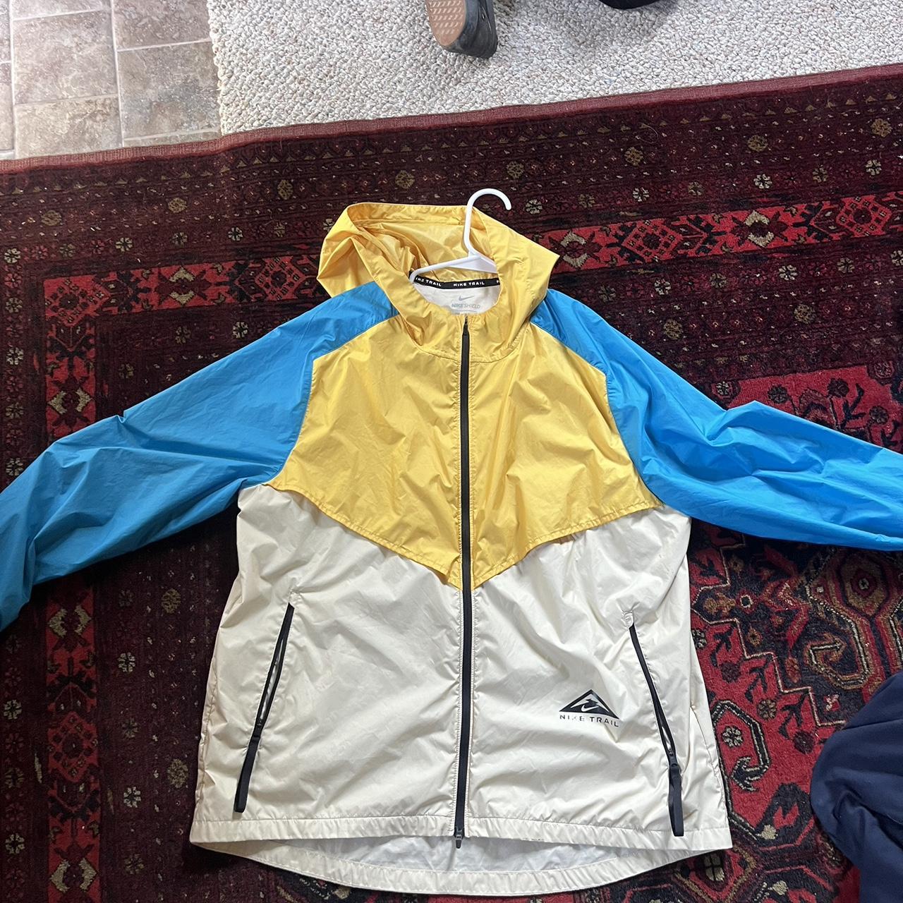 Nike Trail wind breaker Depop