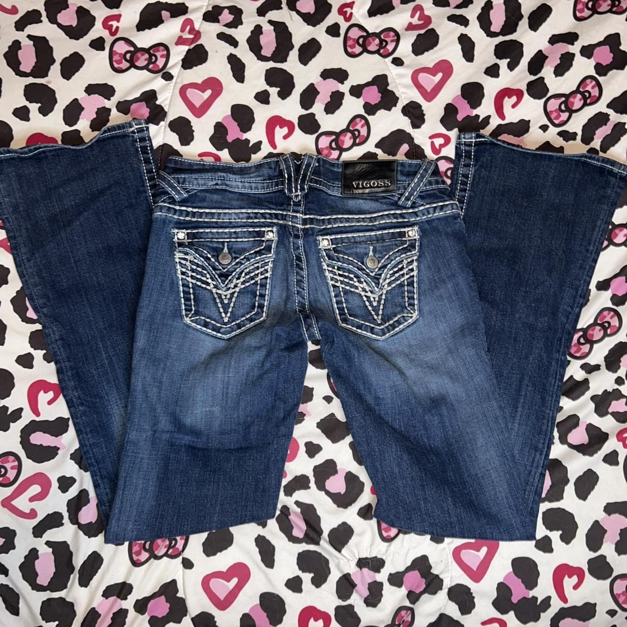 item listed by y2ksylvi
