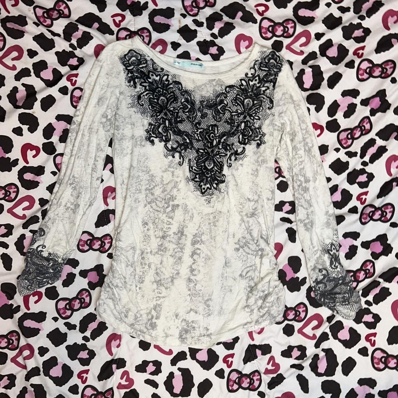 item listed by y2ksylvi