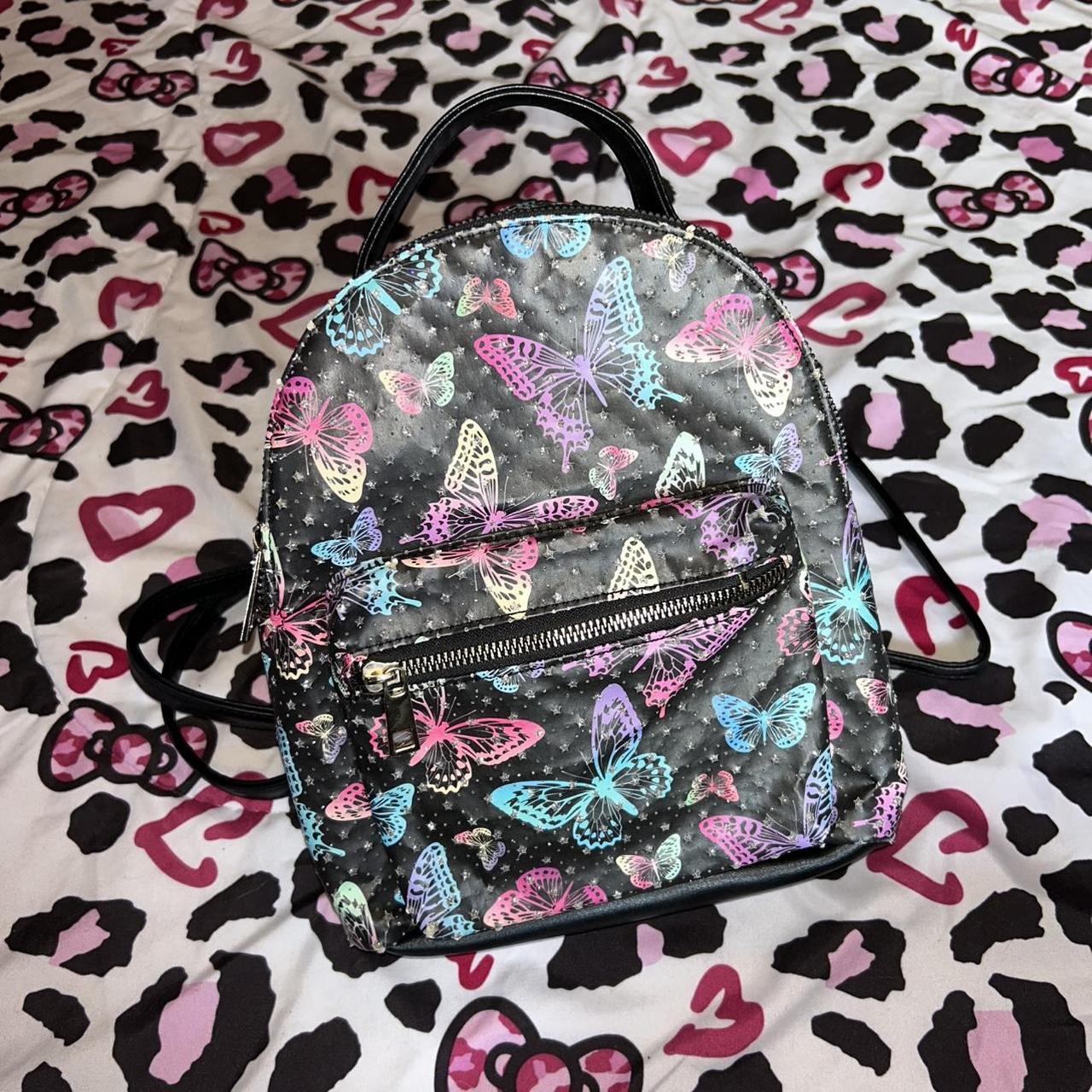 item listed by y2ksylvi