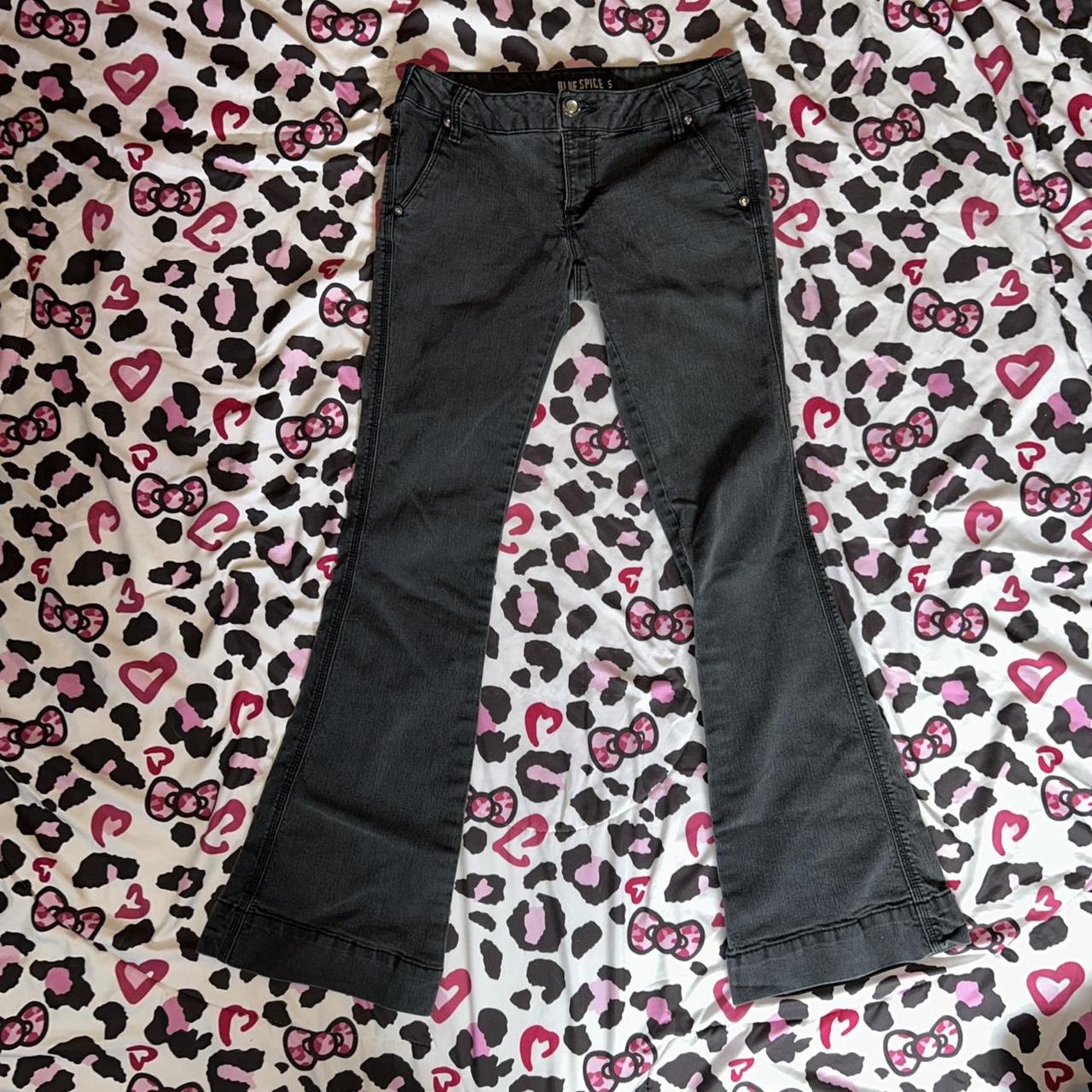 item listed by y2ksylvi