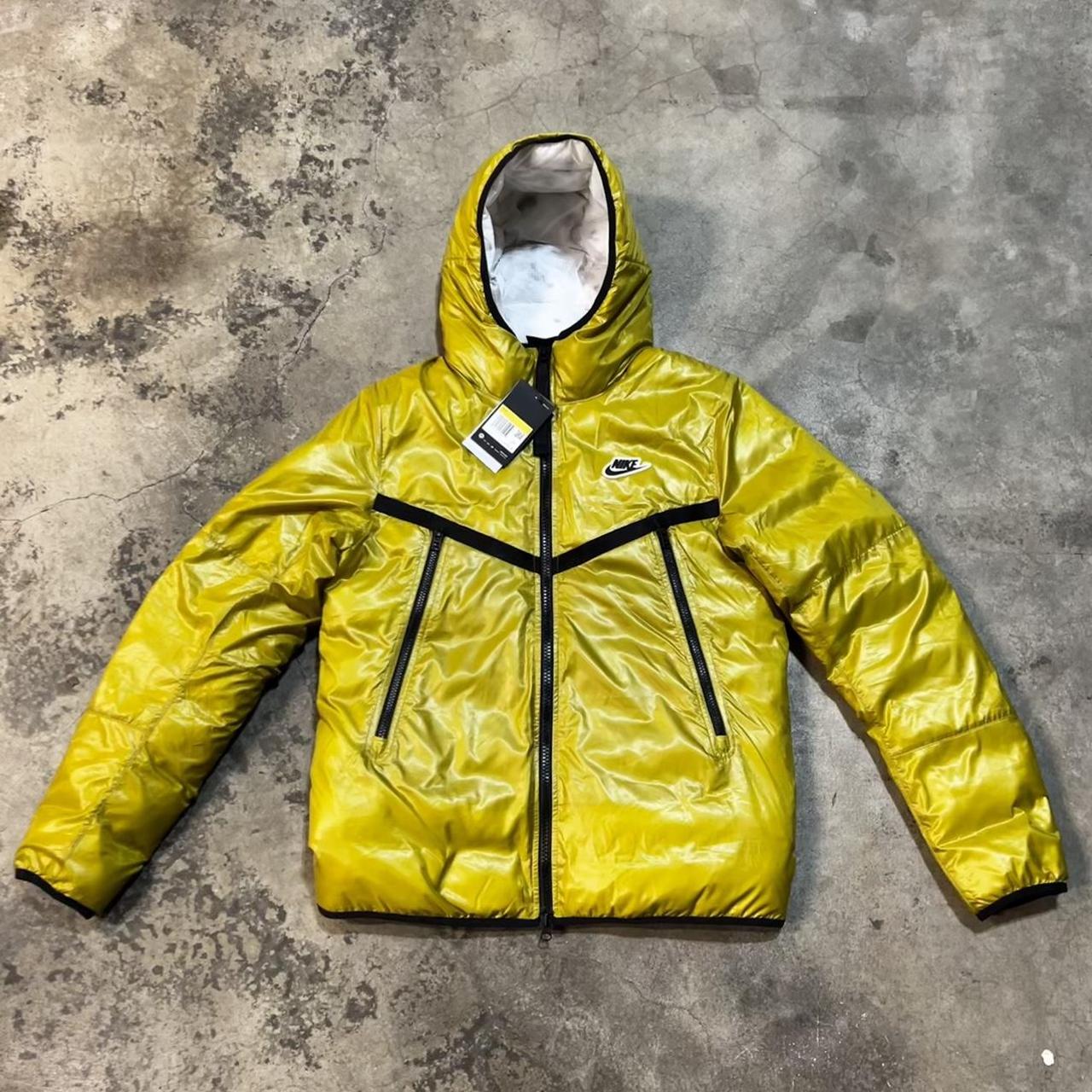 Nike Men's Yellow Jacket | Depop