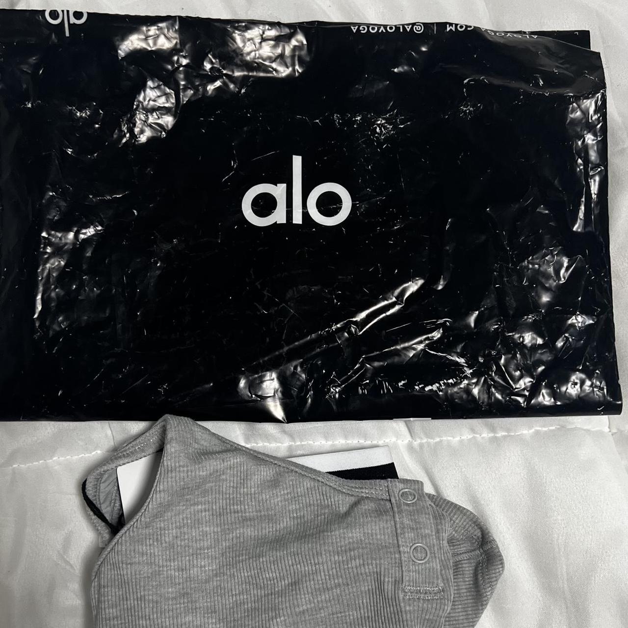 Alo yoga Small : Icon Ribbed Henley Bra - Athletic | Depop