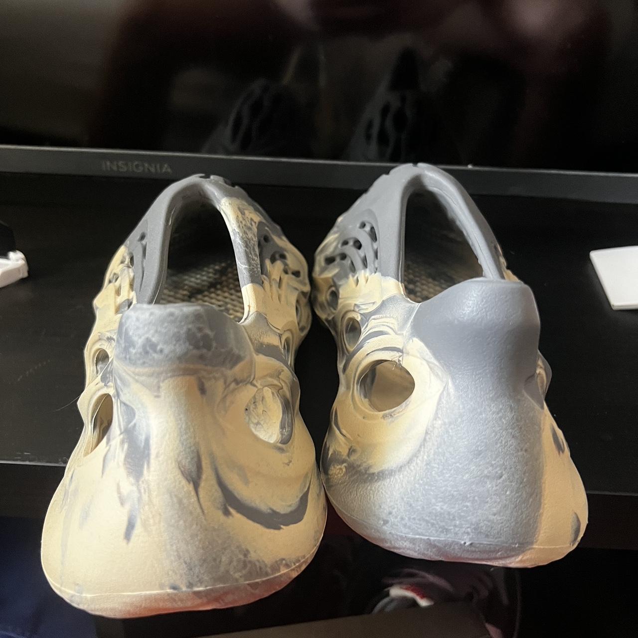 yeezy foam runner mx cream clay outfit