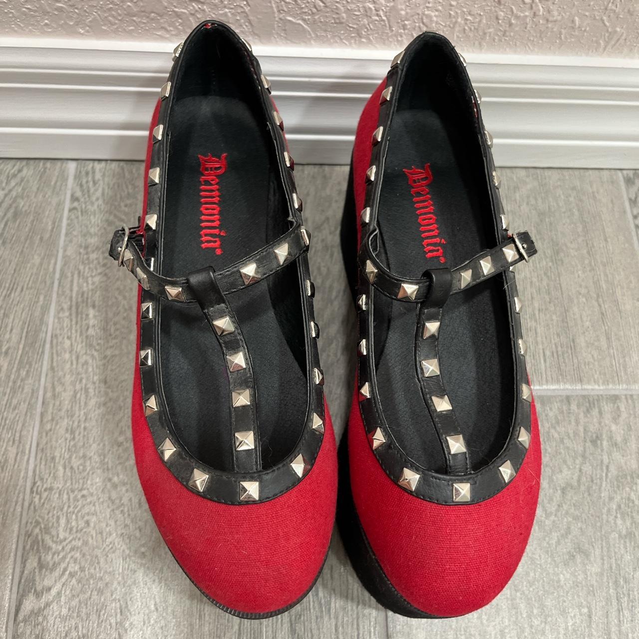 red demonias
