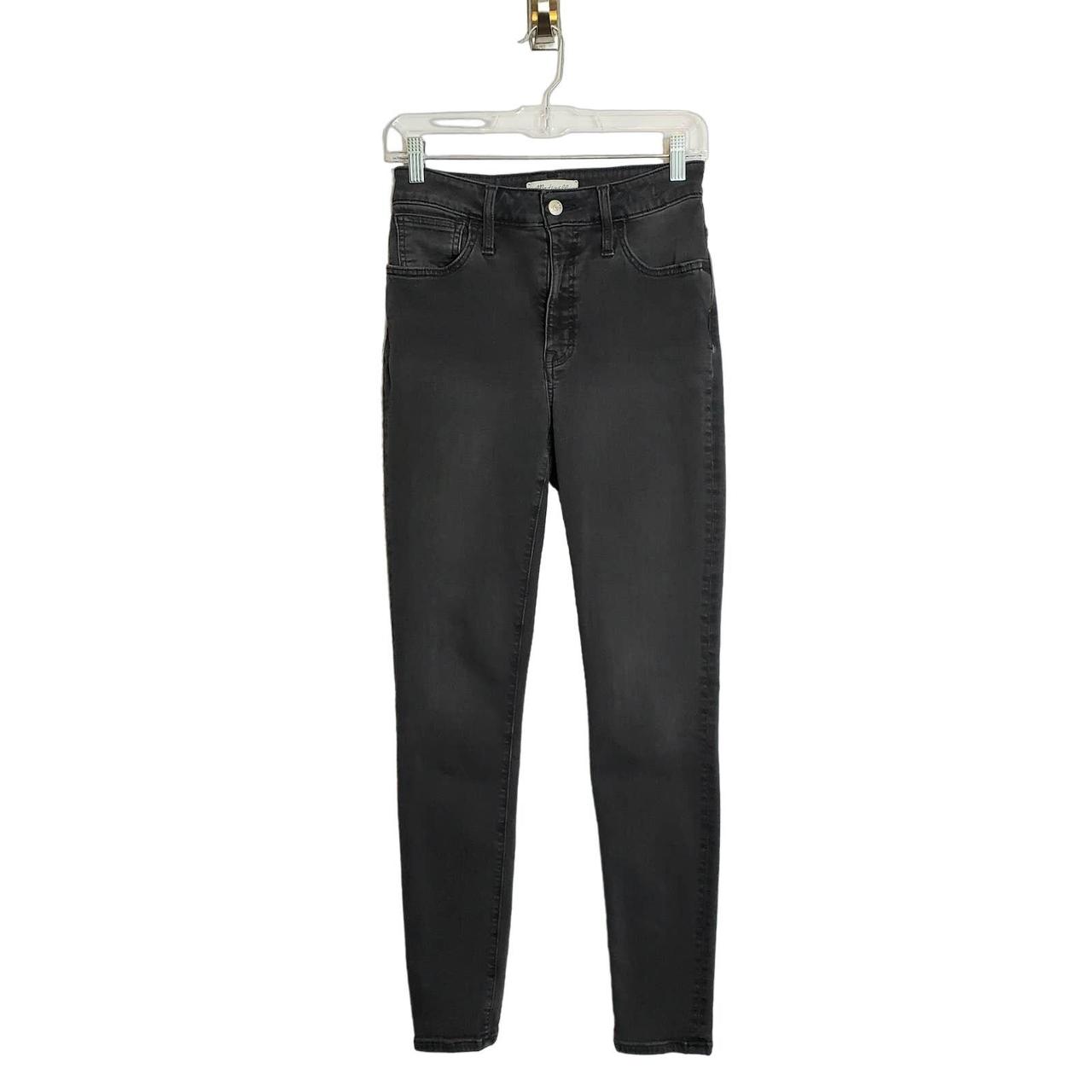 Madewell selling Black Roadtripper Jeans // Size 26