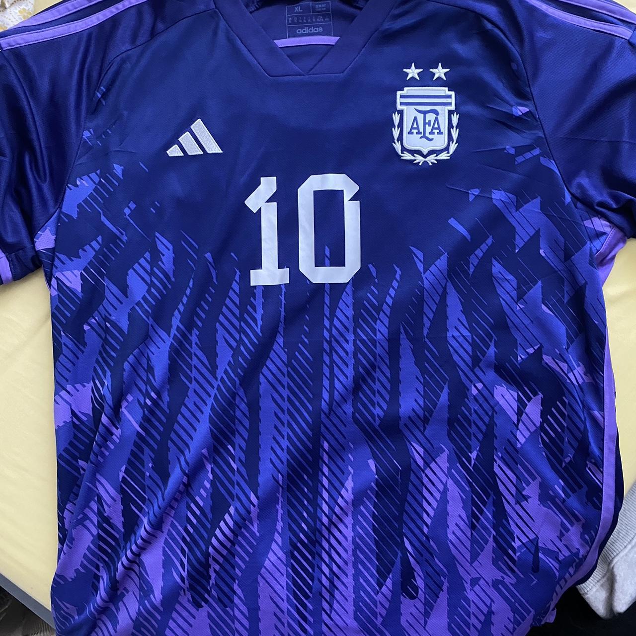 Lionel Messi 10 purple Argentina away World Cup... - Depop