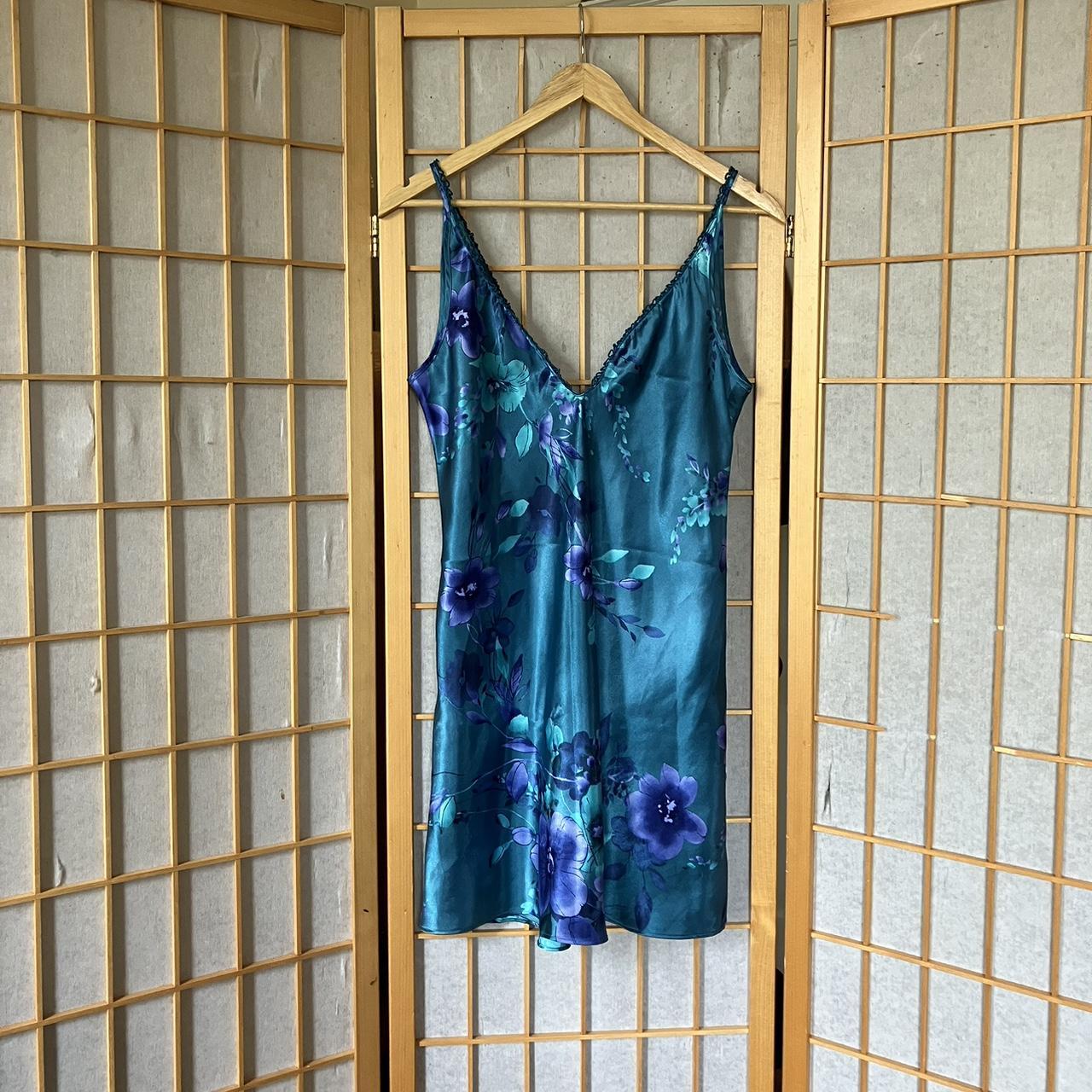 item listed by venturingoutthrift