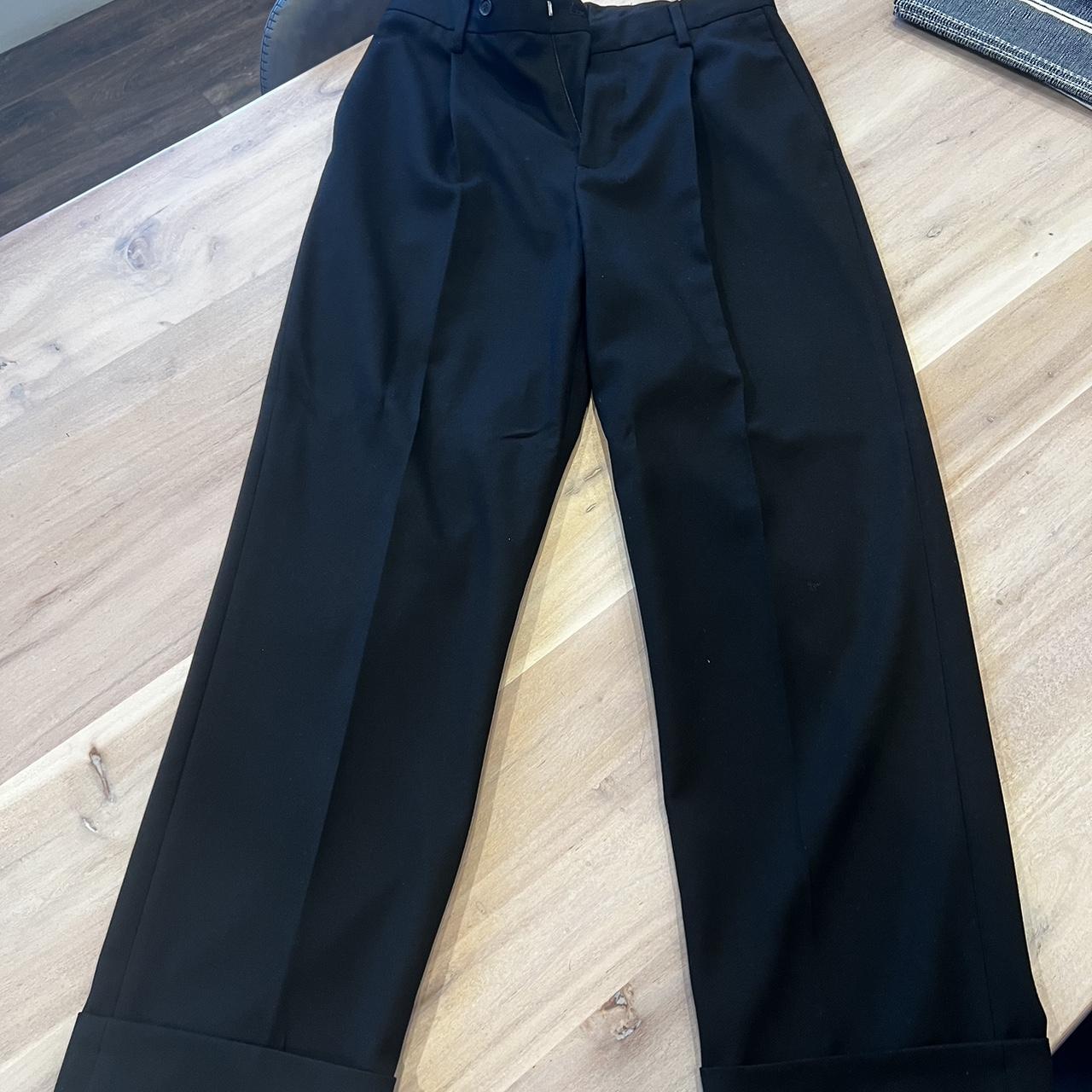 Pleated Suit Pants Zara Size 29 More on the wide... Depop