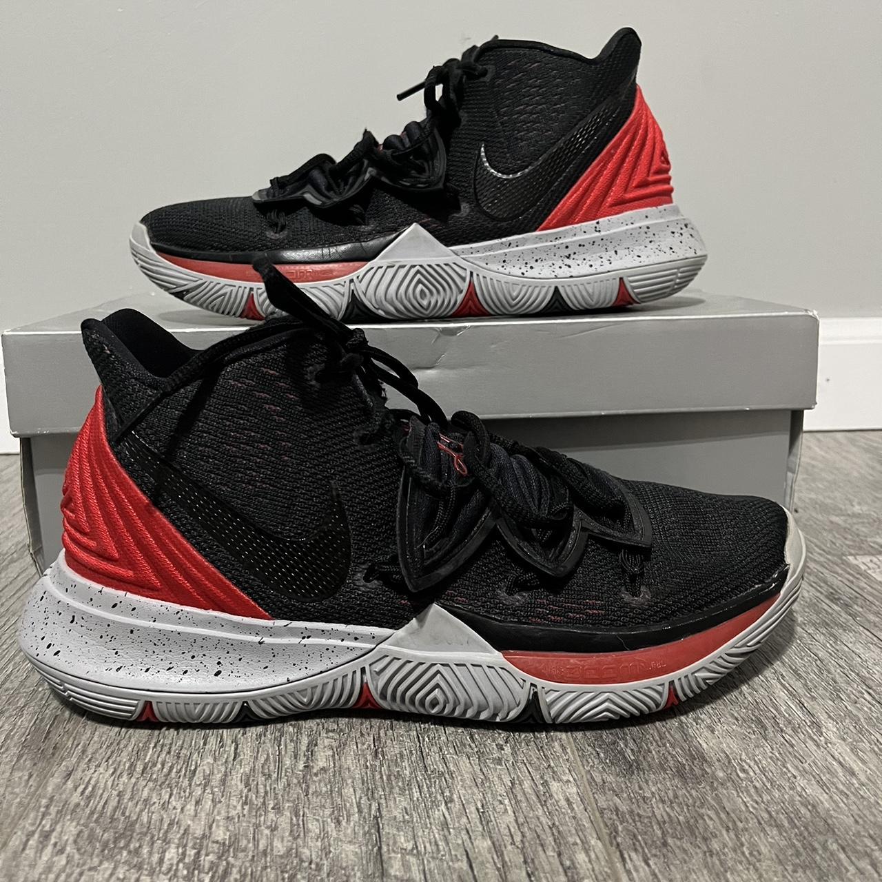 Kyrie fashion 5 university red