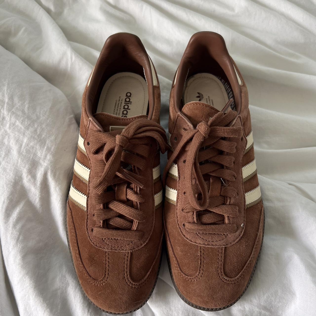 item listed by jnalmxoxo