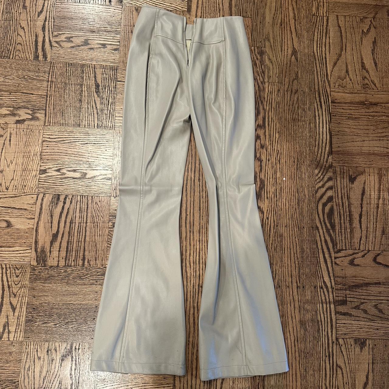 item listed by anapaulallanov